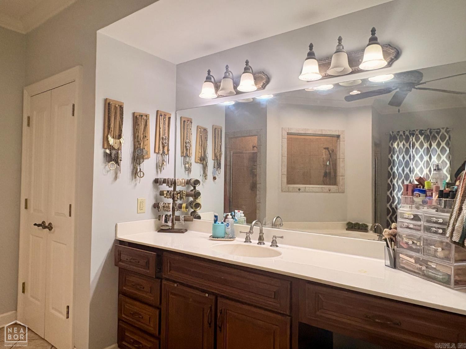 3204 River Grove Marion, AR 72364