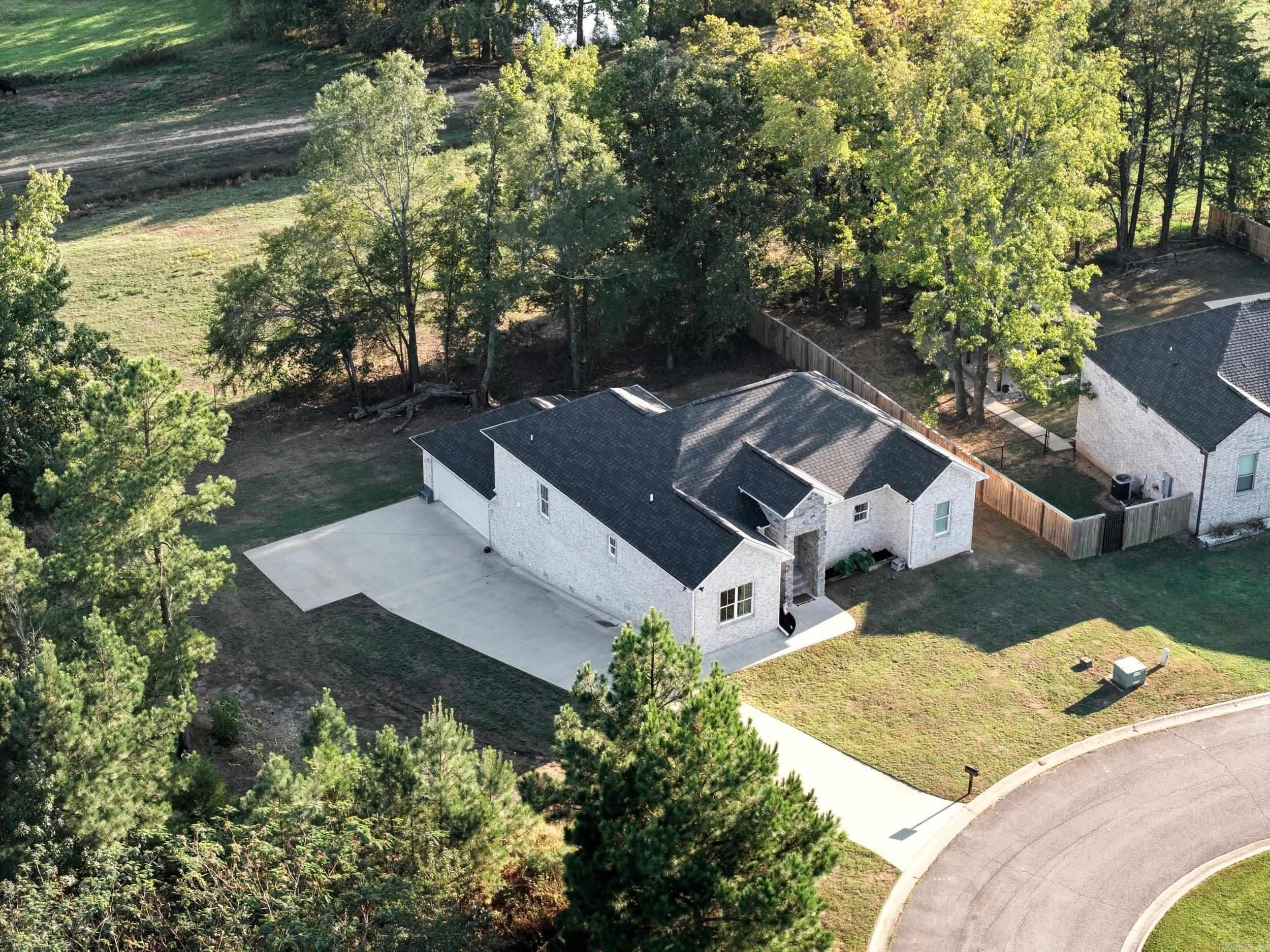 25 Indian Springs Greenbrier, AR 72058