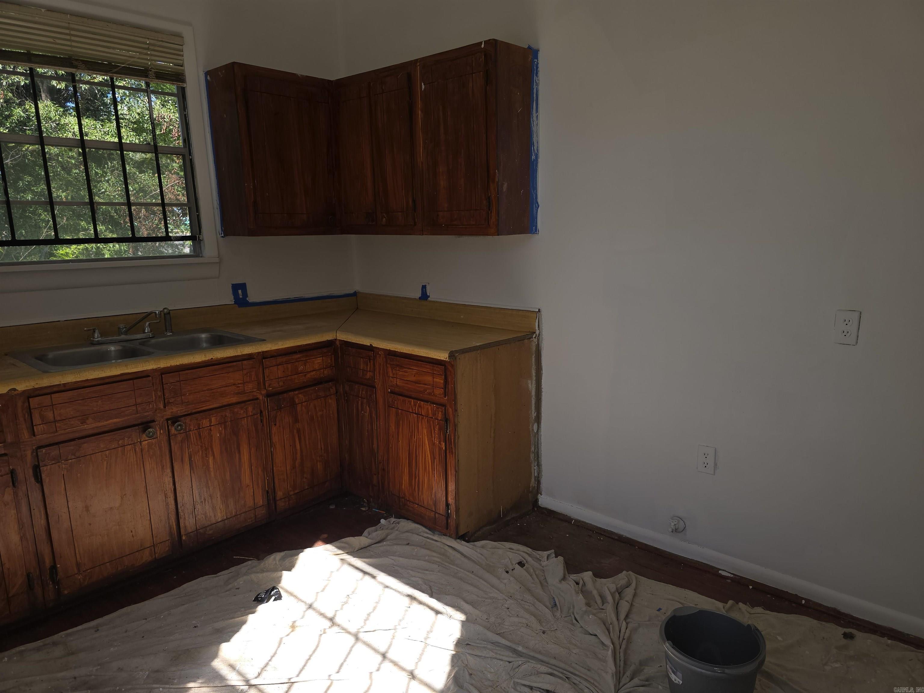 3715 W 12th  Little Rock, AR