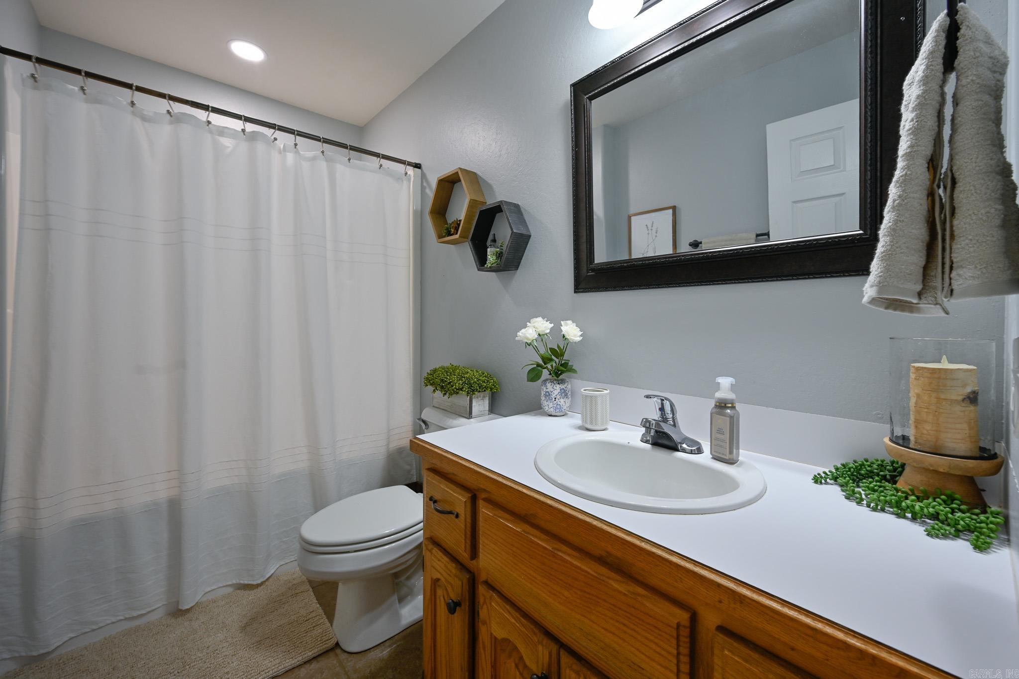 1101 Redbud Drive Mena, AR 71953