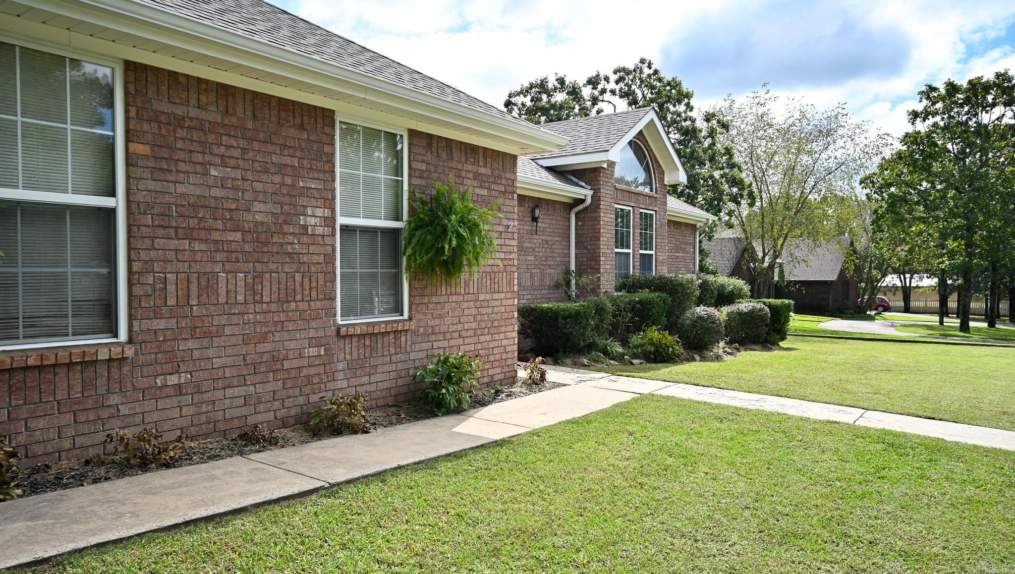 1101 Redbud Drive Mena, AR 71953