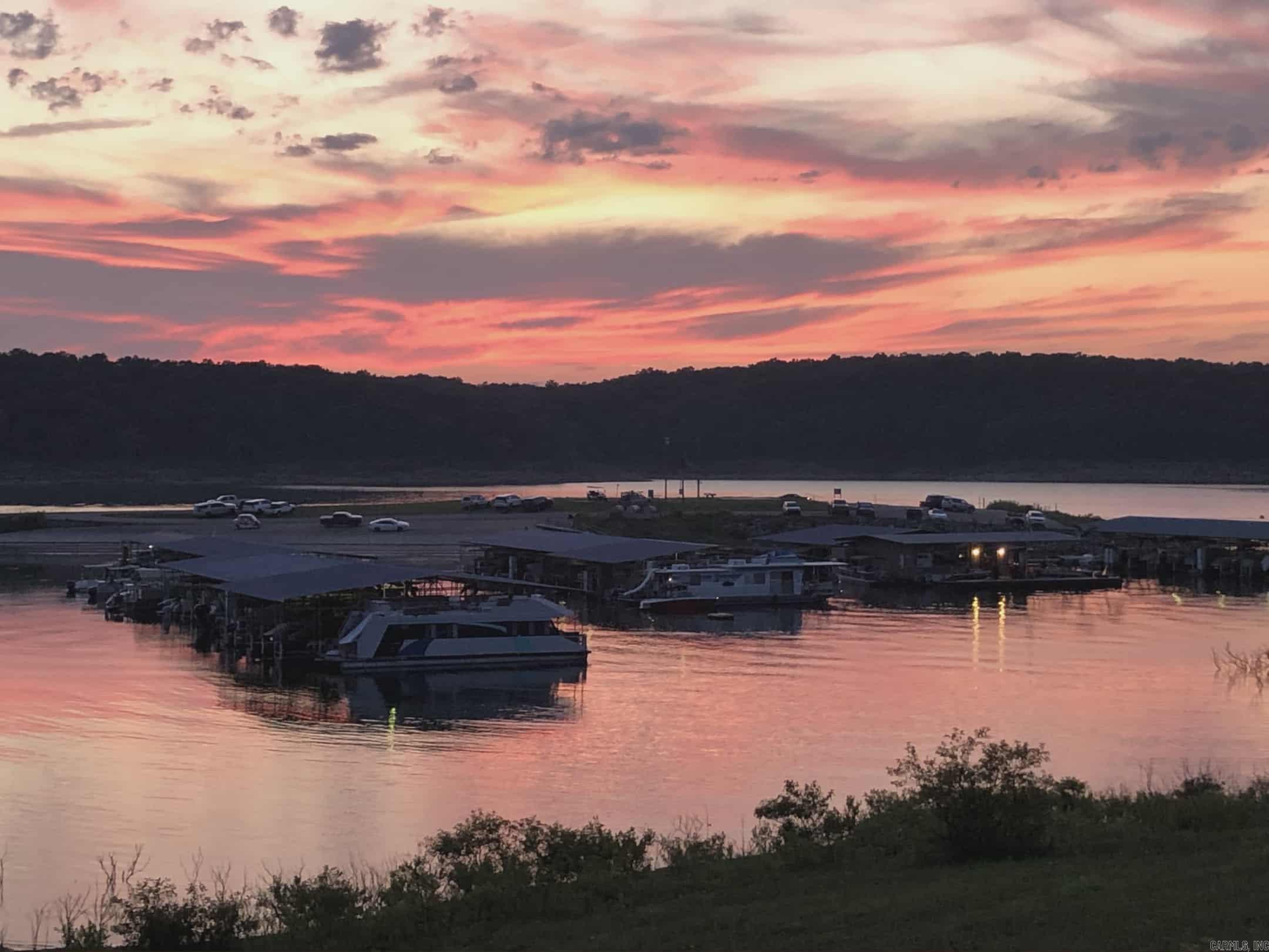 1727 Windsor Drive  Diamond City, AR