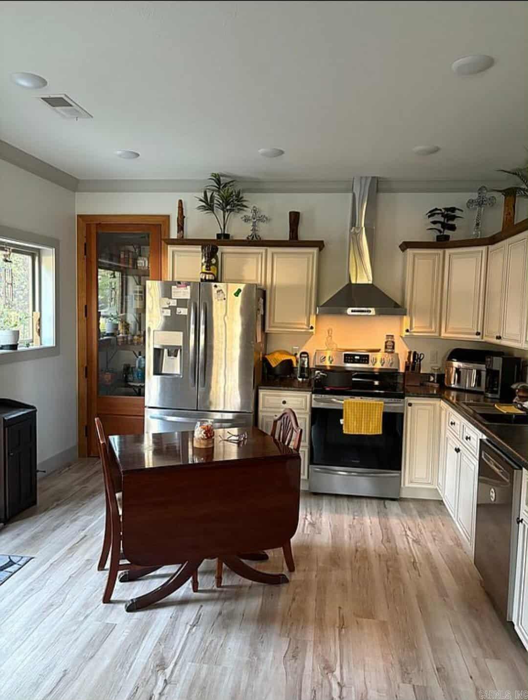 1727 Windsor Drive  Diamond City, AR