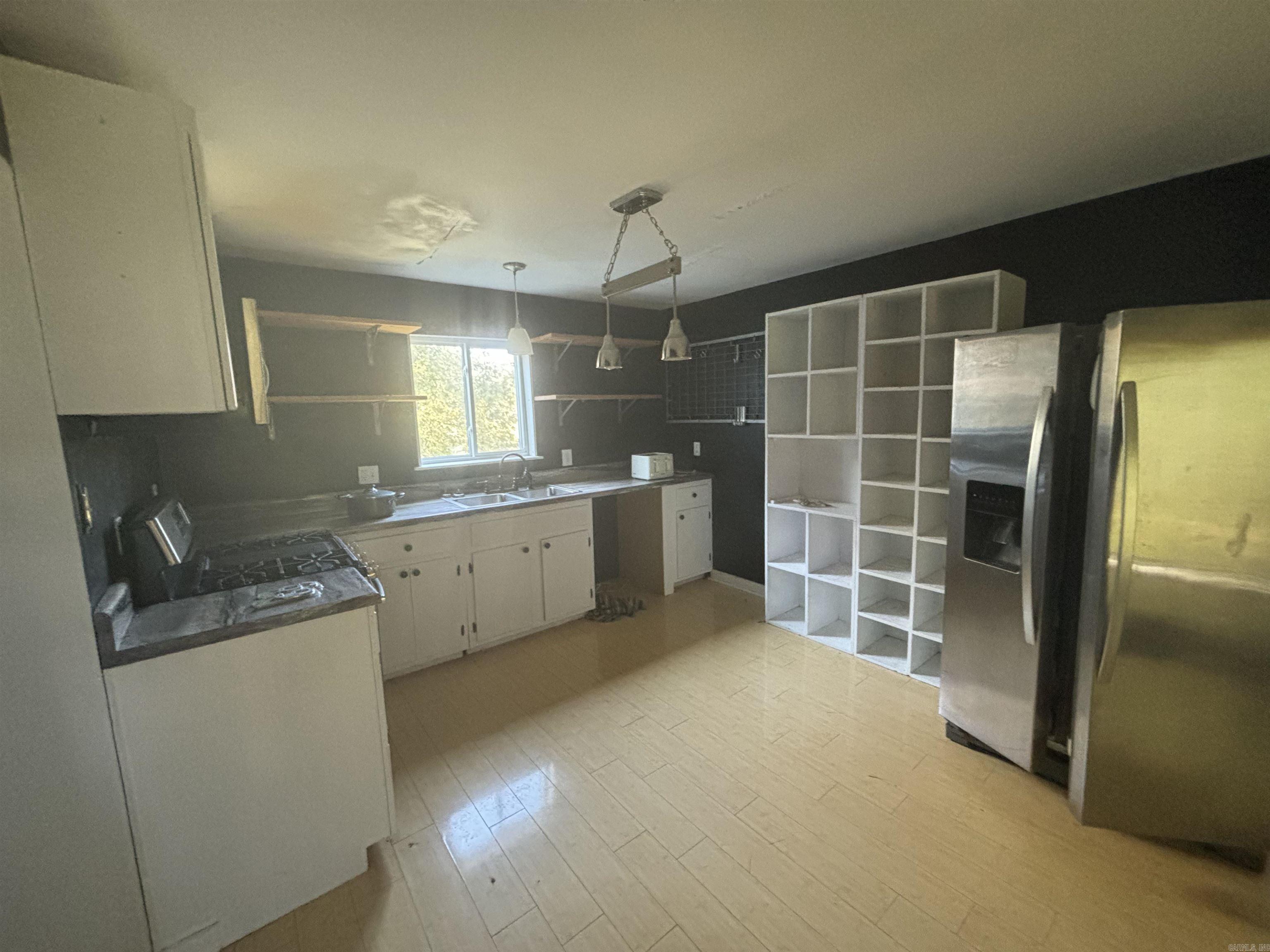 96 Dam  Mayflower, AR