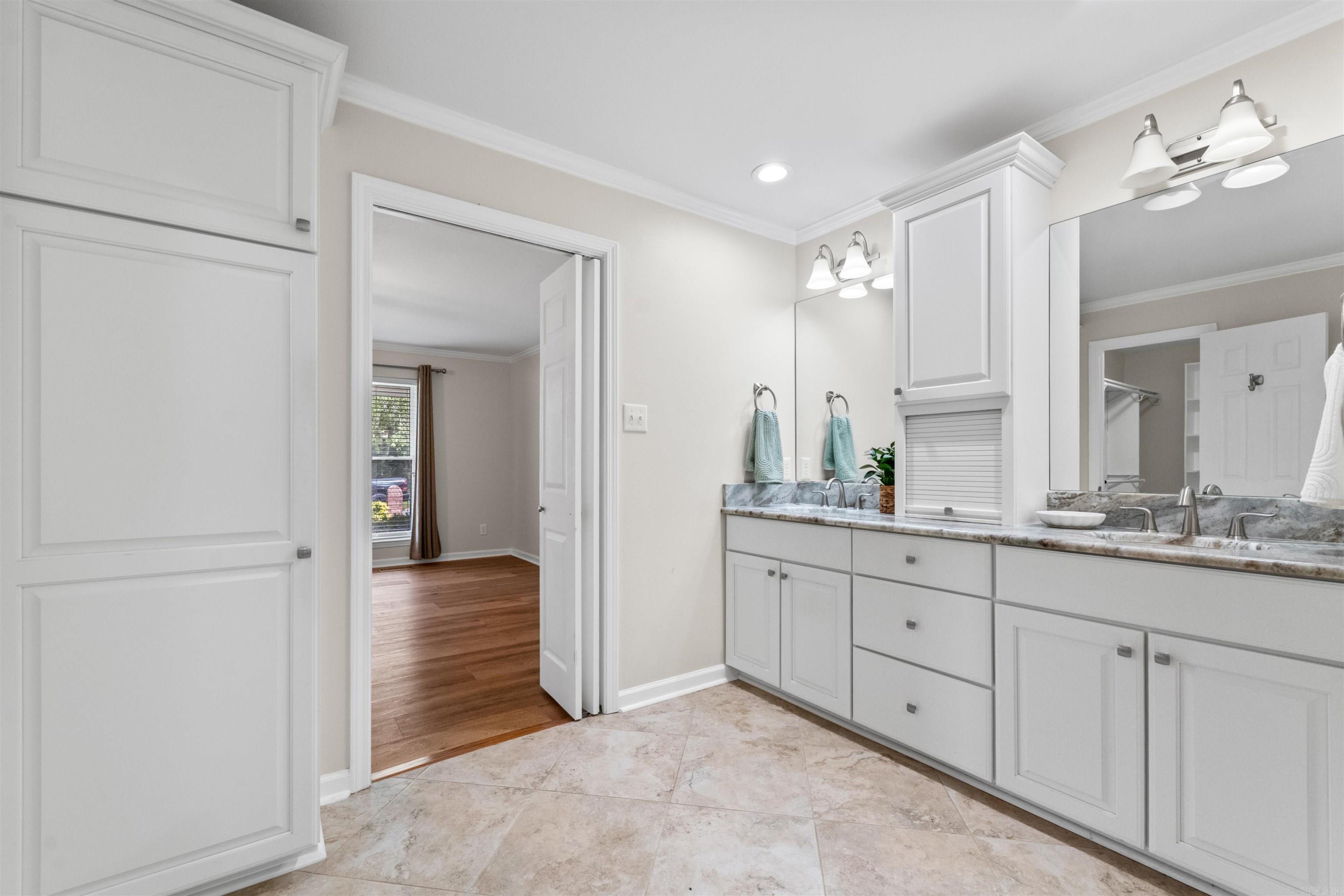 2100 Covington Drive North Little Rock, AR 72116