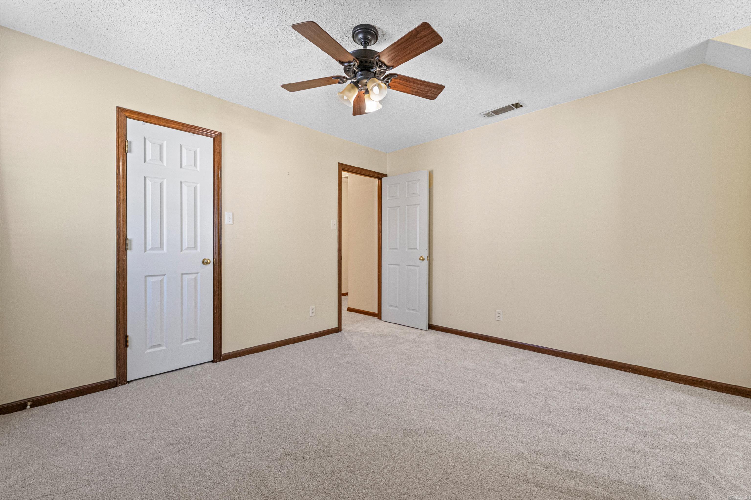 2100 Covington Drive North Little Rock, AR 72116