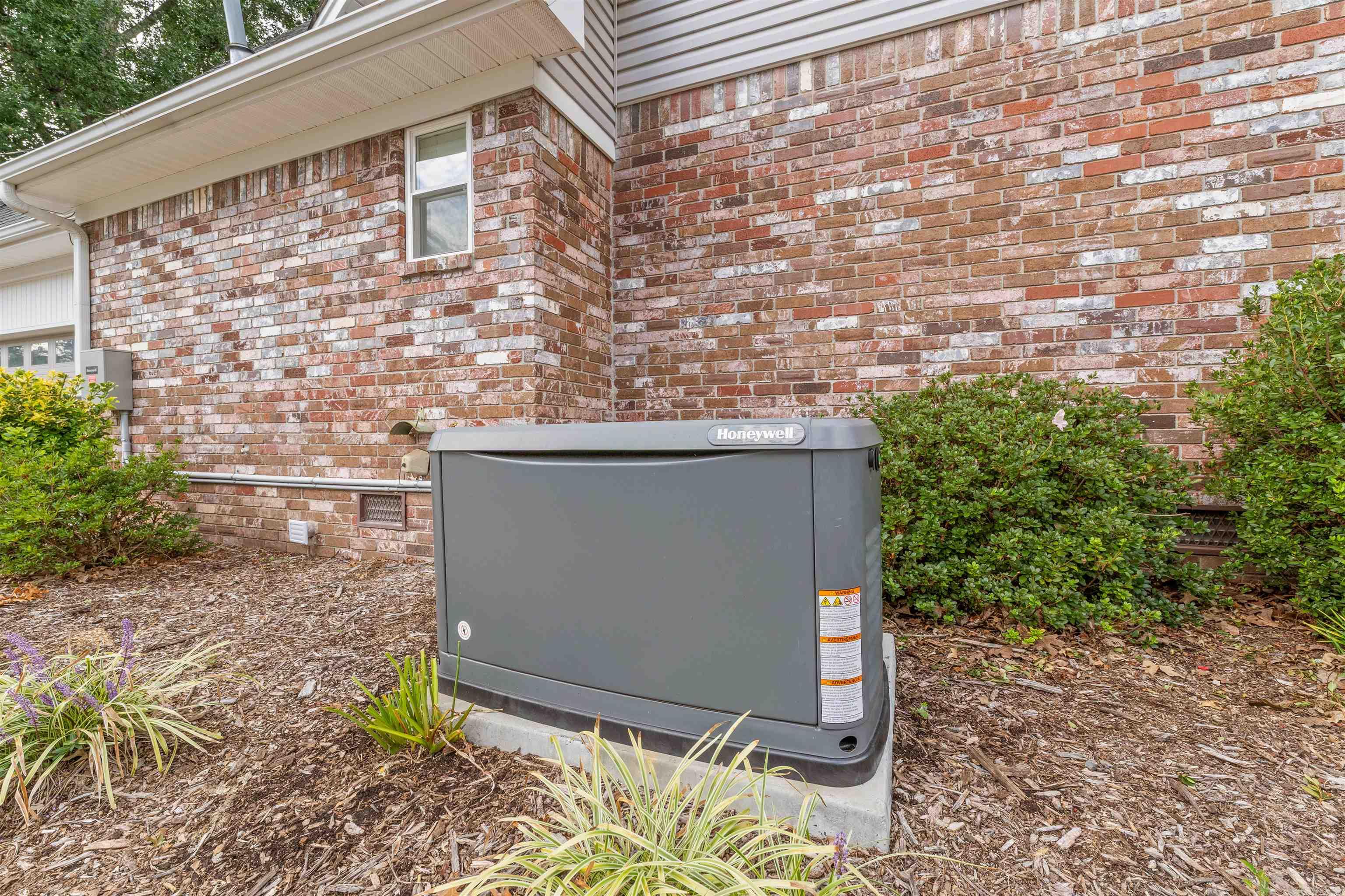 2100 Covington Drive North Little Rock, AR 72116