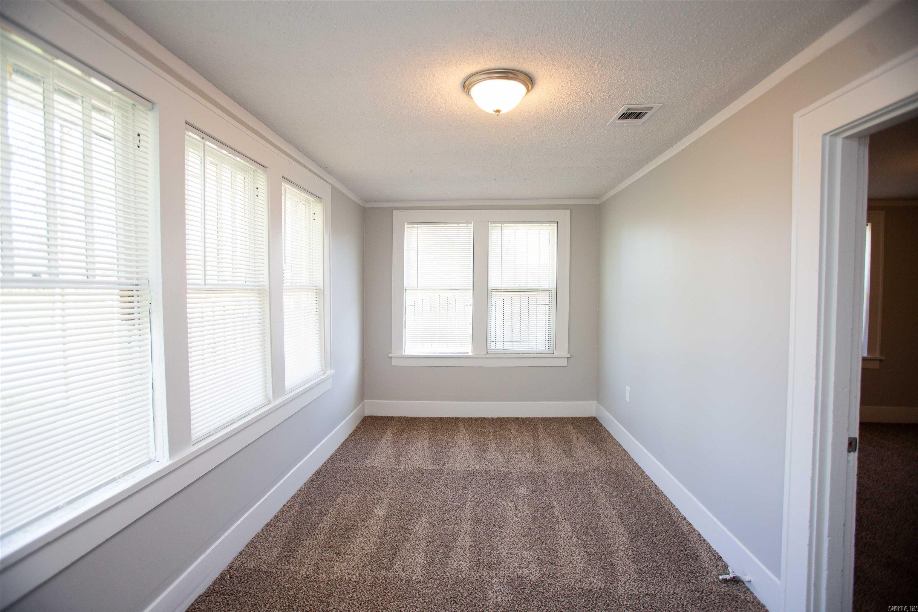 2123 Bragg  Little Rock, AR