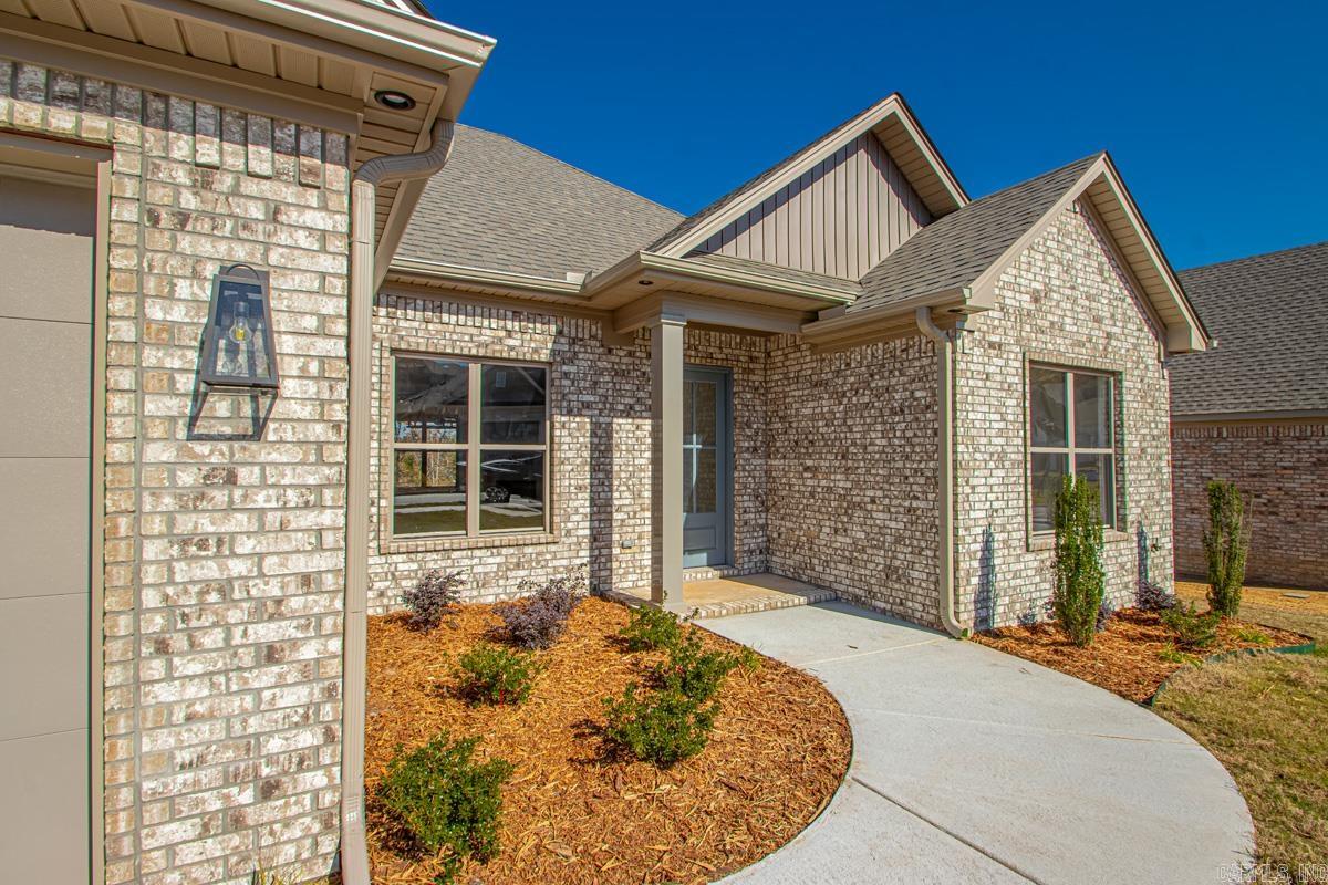 564 Valley Oak Drive Sherwood, AR 72120