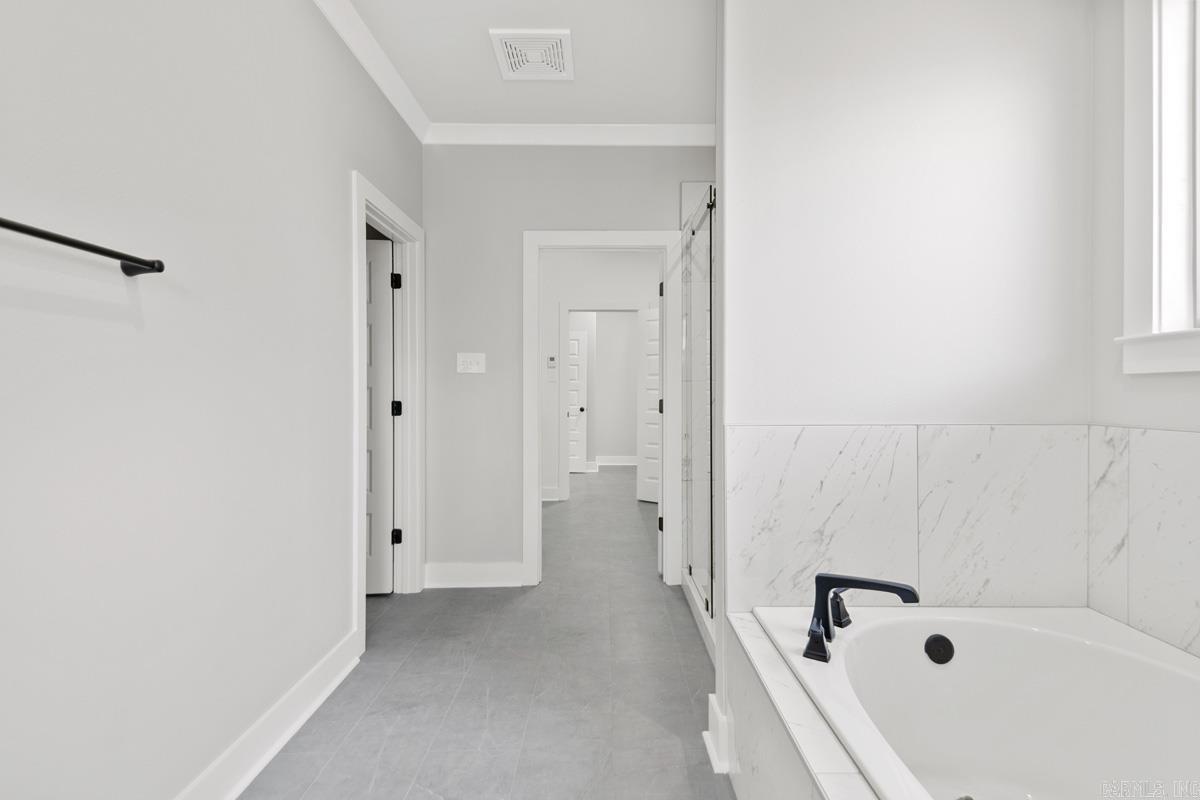 564 Valley Oak Drive Sherwood, AR 72120