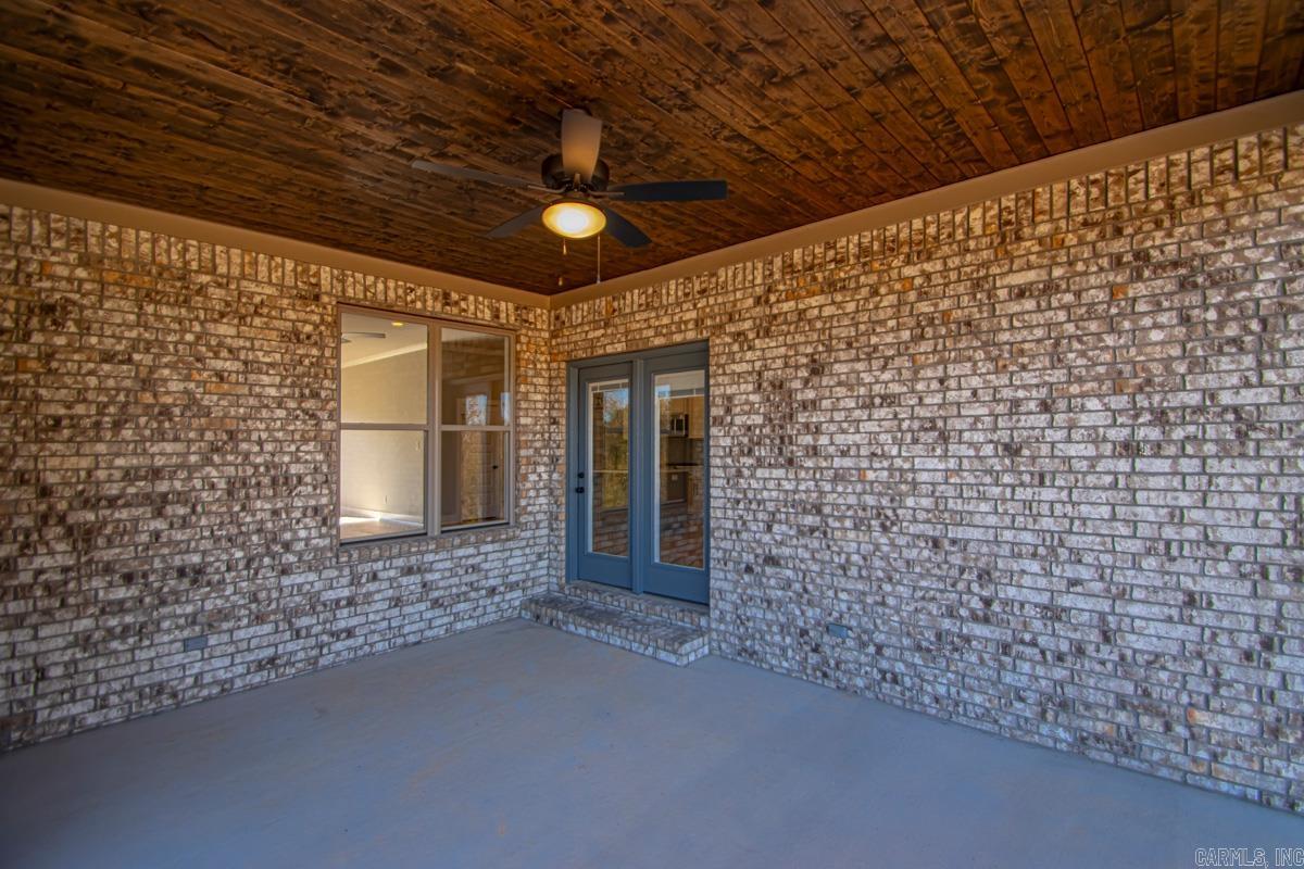 564 Valley Oak Drive Sherwood, AR 72120