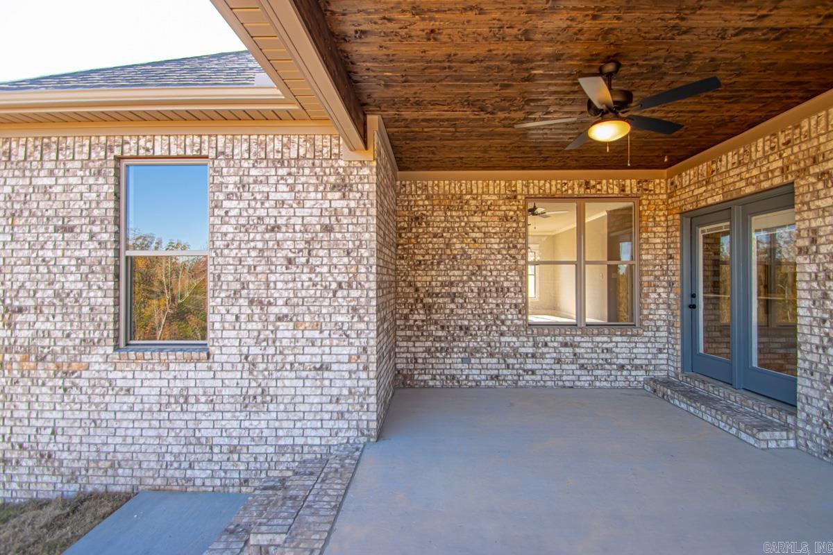 564 Valley Oak Drive Sherwood, AR 72120