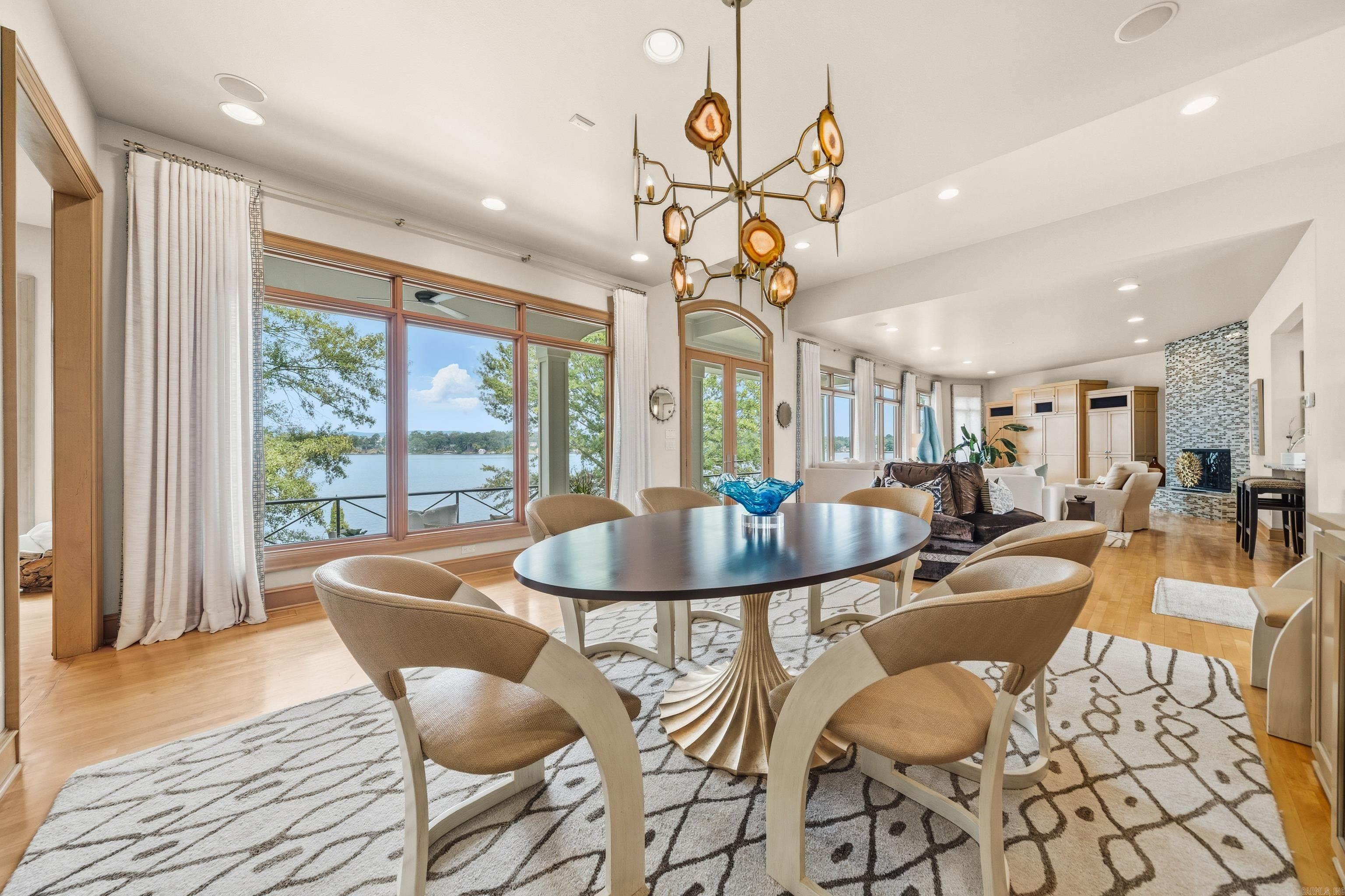 165 Long Island Bay Hot Springs, AR 71913