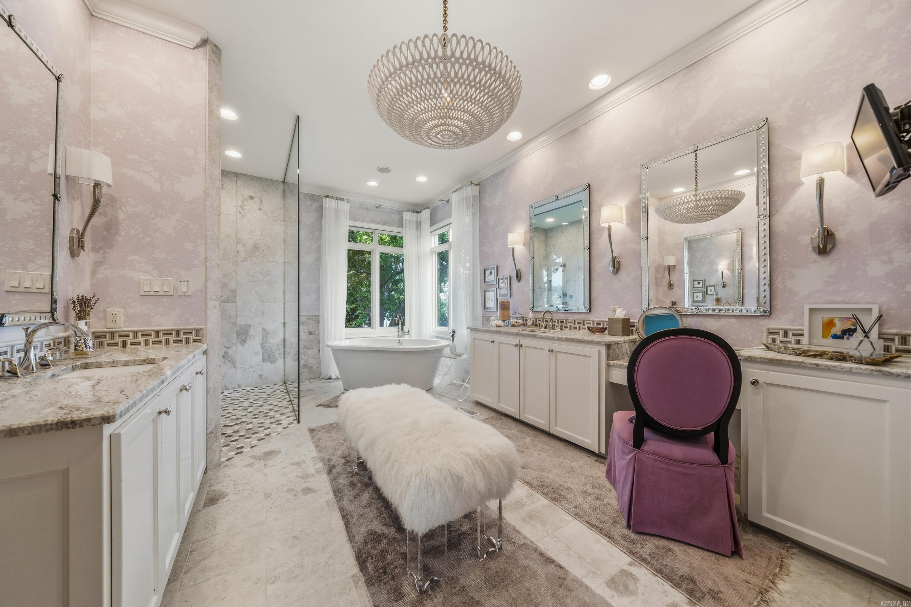 165 Long Island Bay Hot Springs, AR 71913