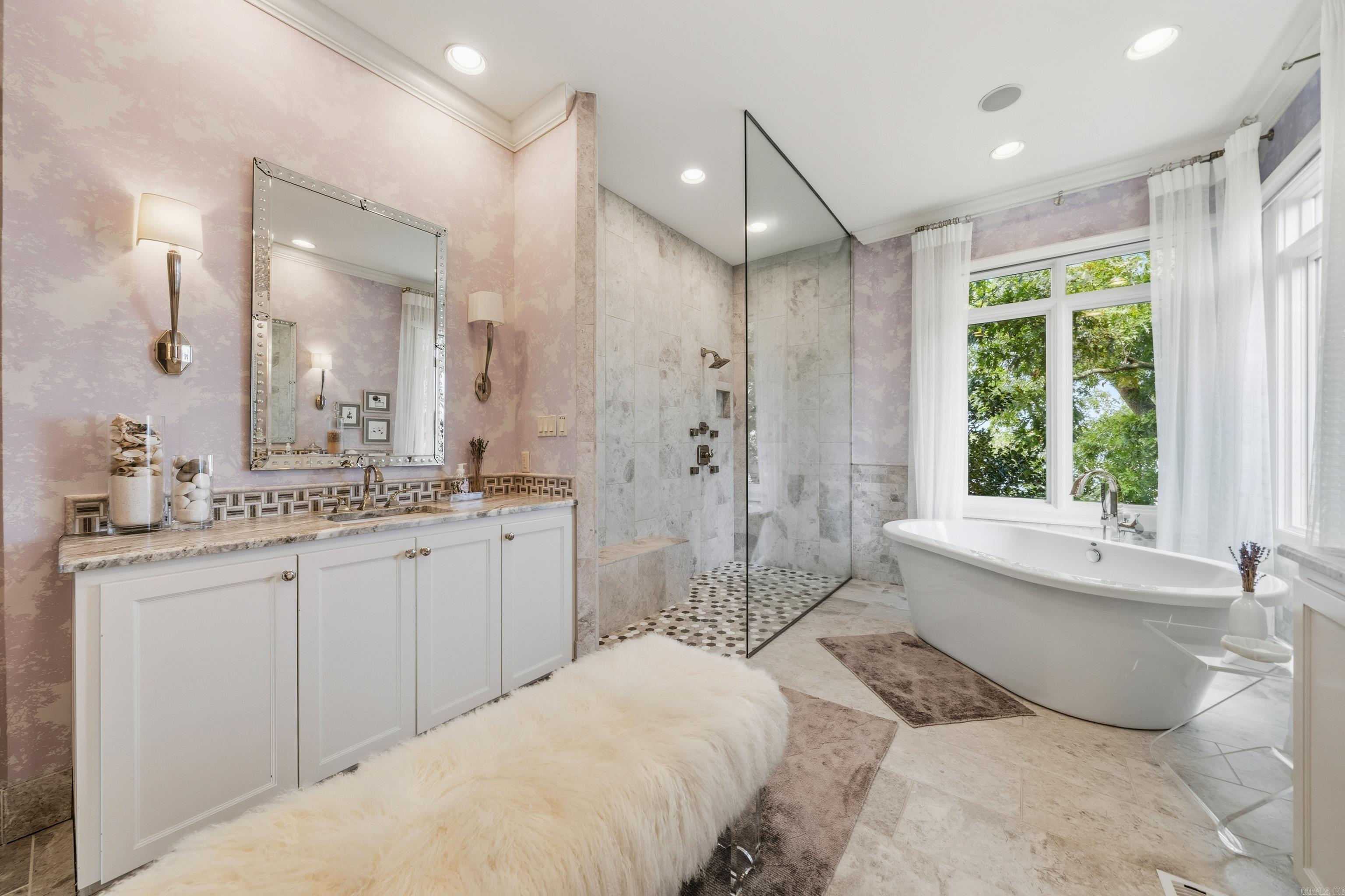 165 Long Island Bay Hot Springs, AR 71913