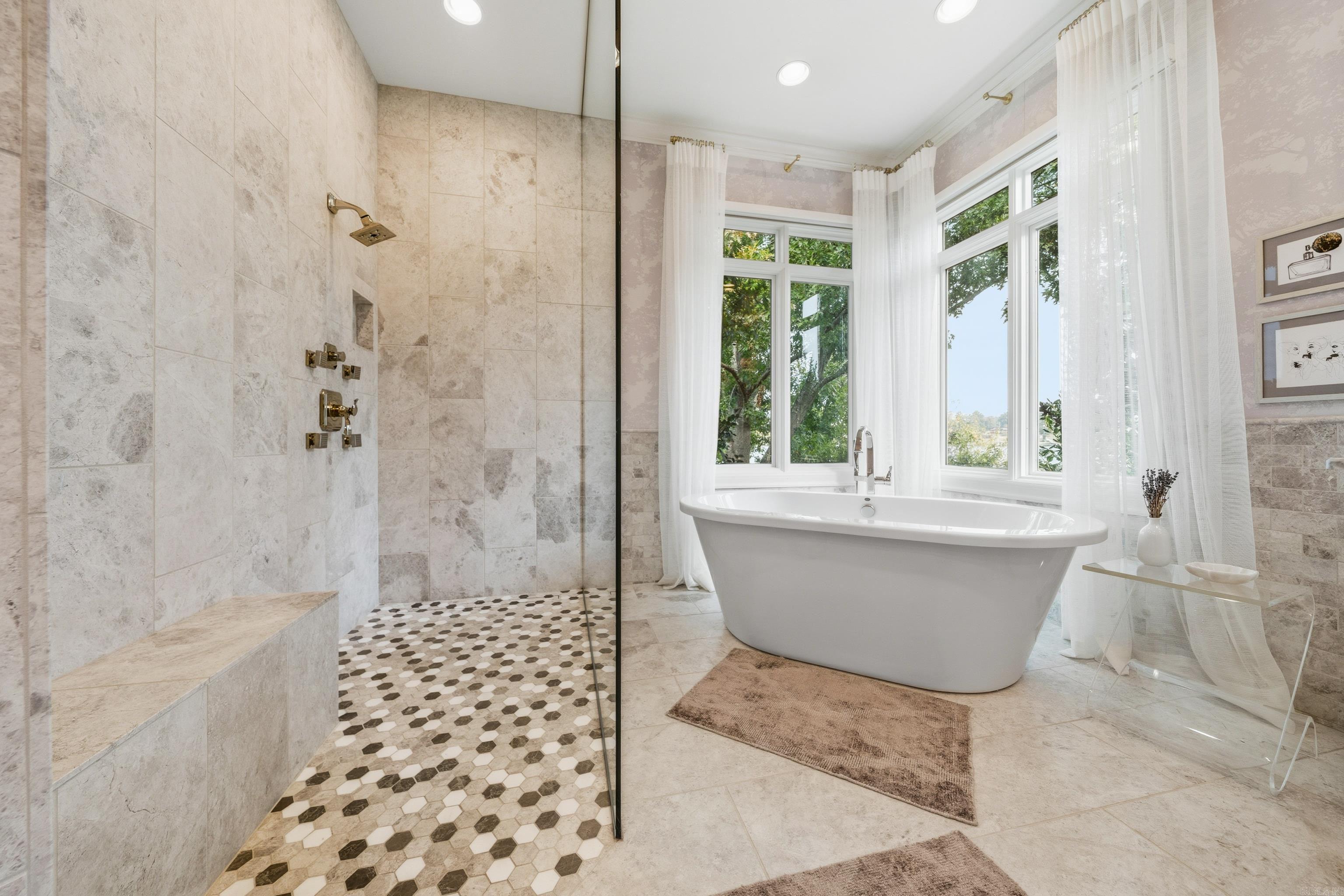 165 Long Island Bay Hot Springs, AR 71913