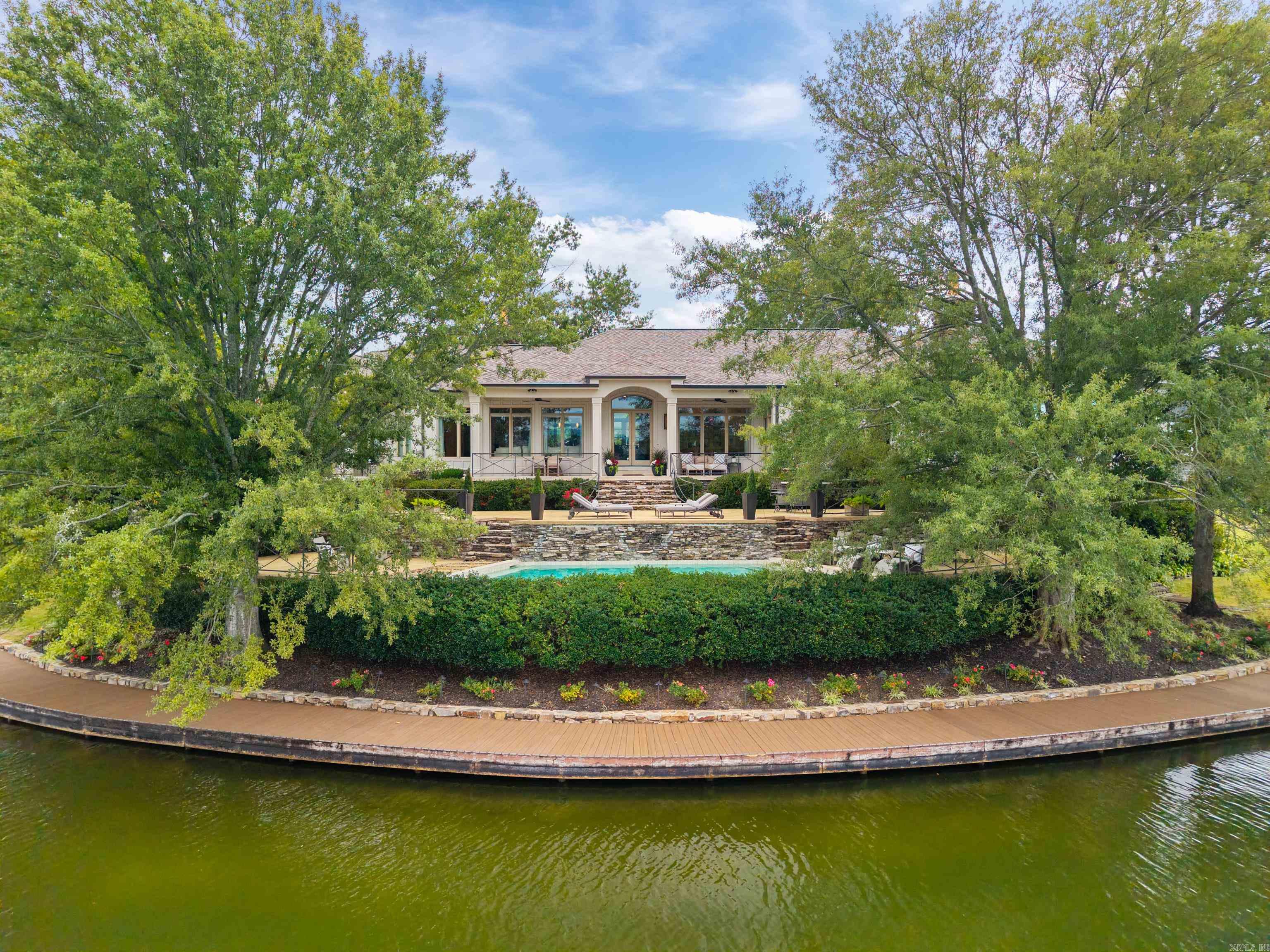 165 Long Island Bay Hot Springs, AR 71913