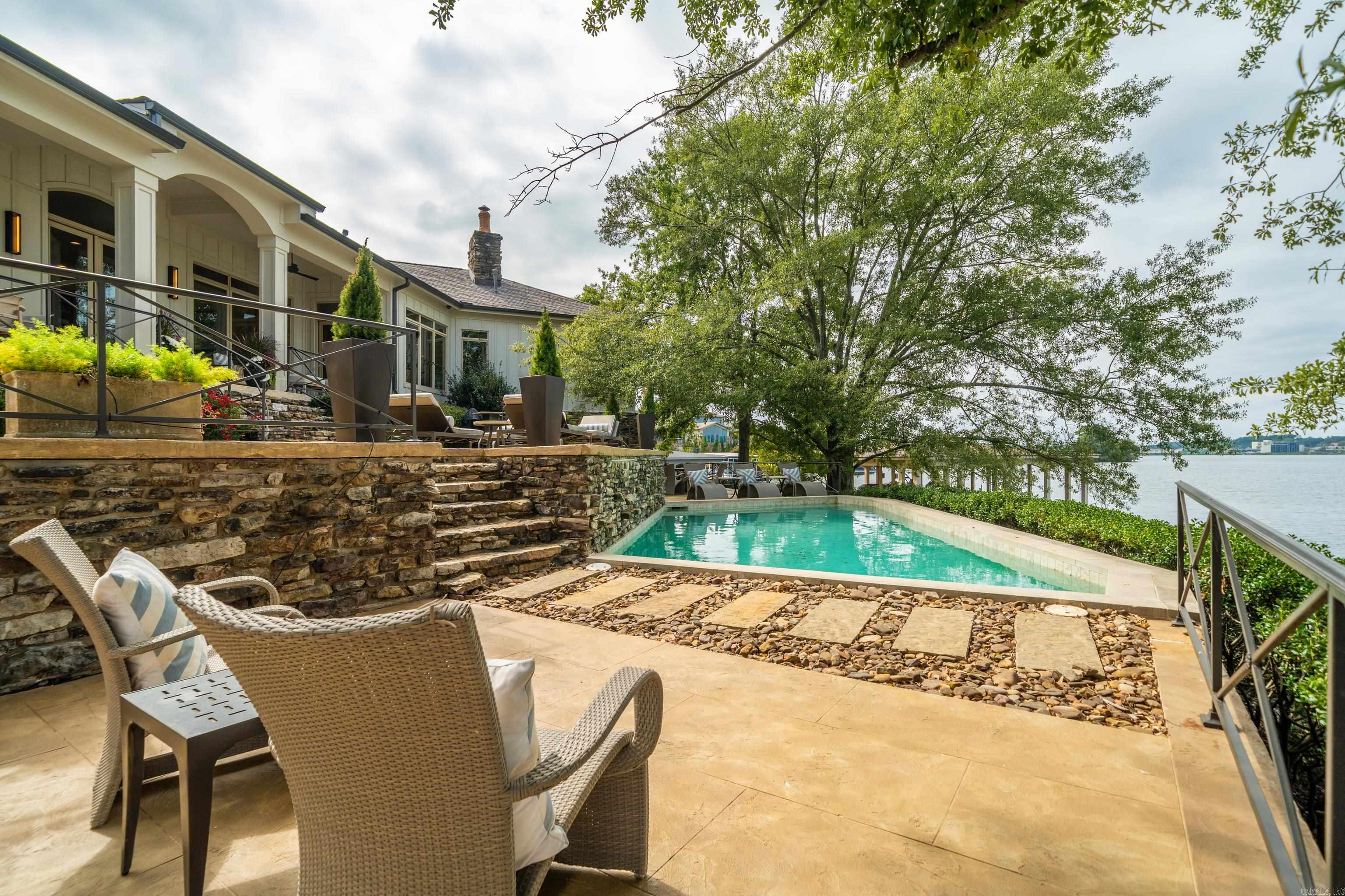 165 Long Island Bay Hot Springs, AR 71913