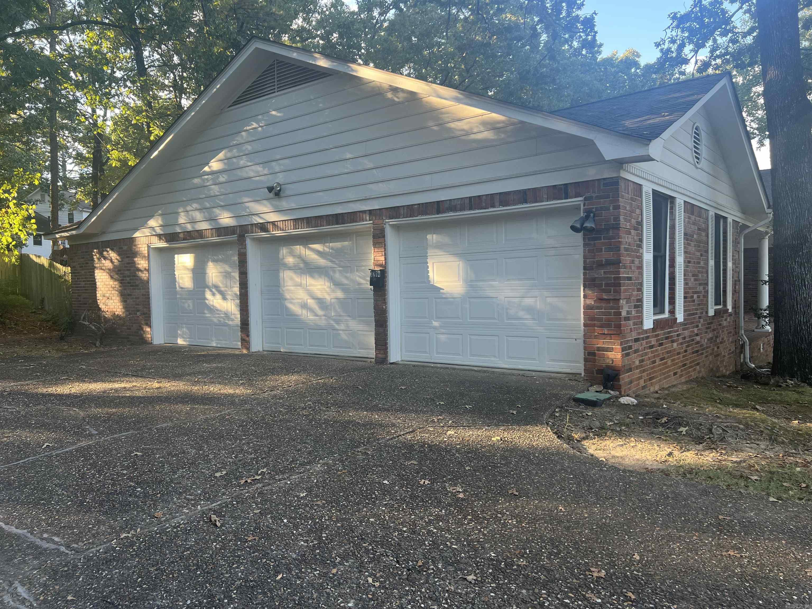 3214 N Rodney Paraham Road Little Rock, AR 72212