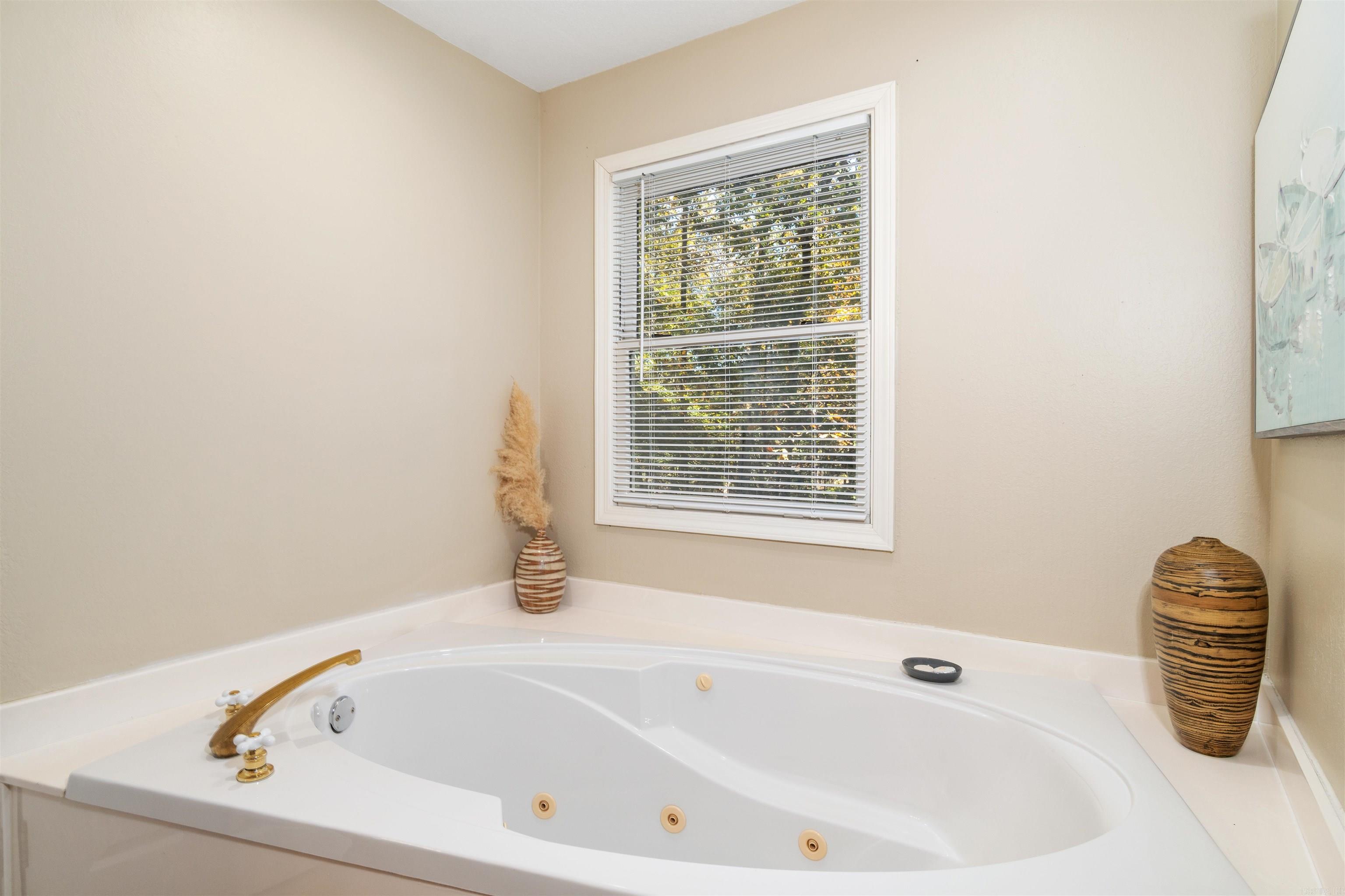 48 Pintuerero Way Hot Springs Village, AR 71909