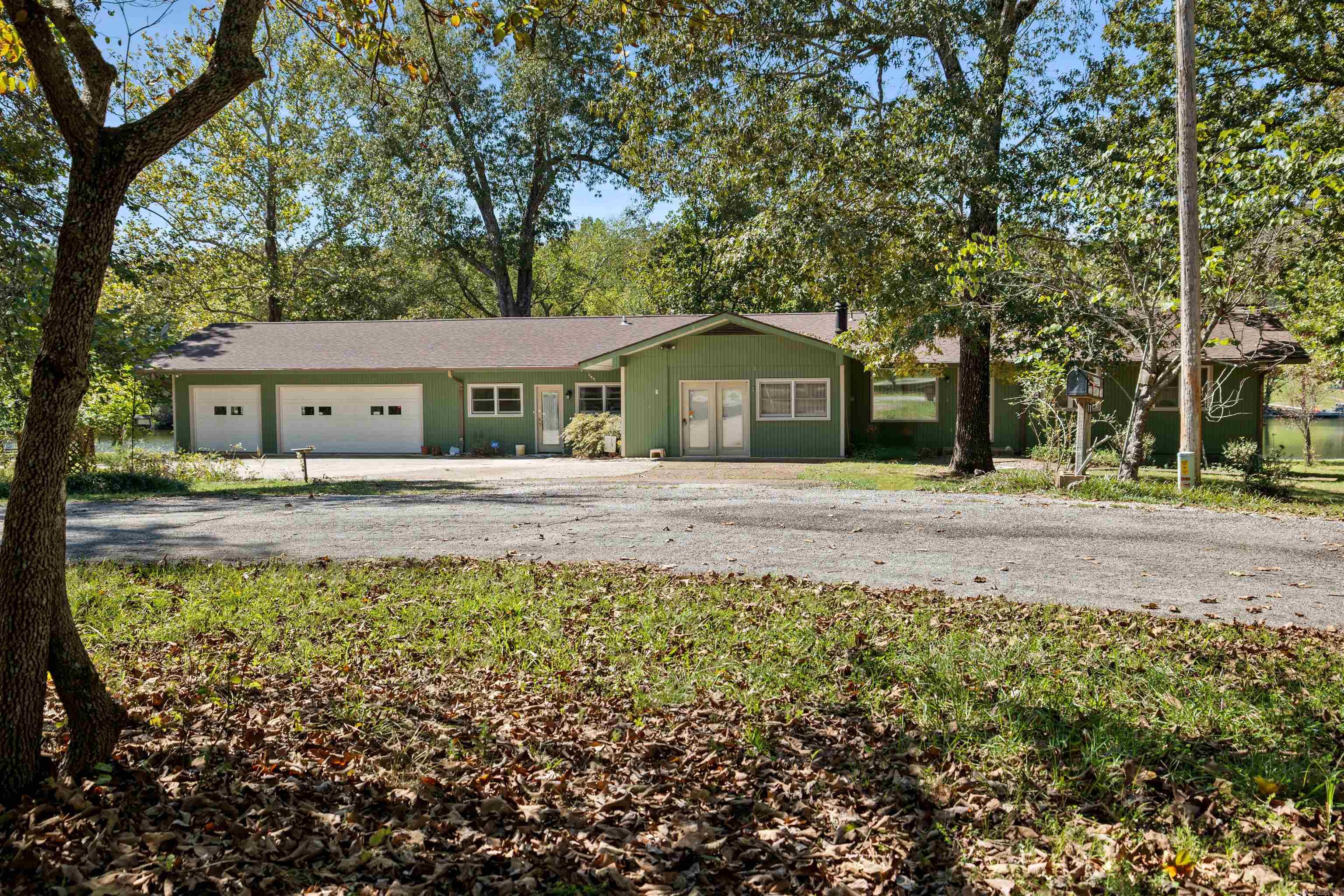 11 Awi  Cherokee Village, AR