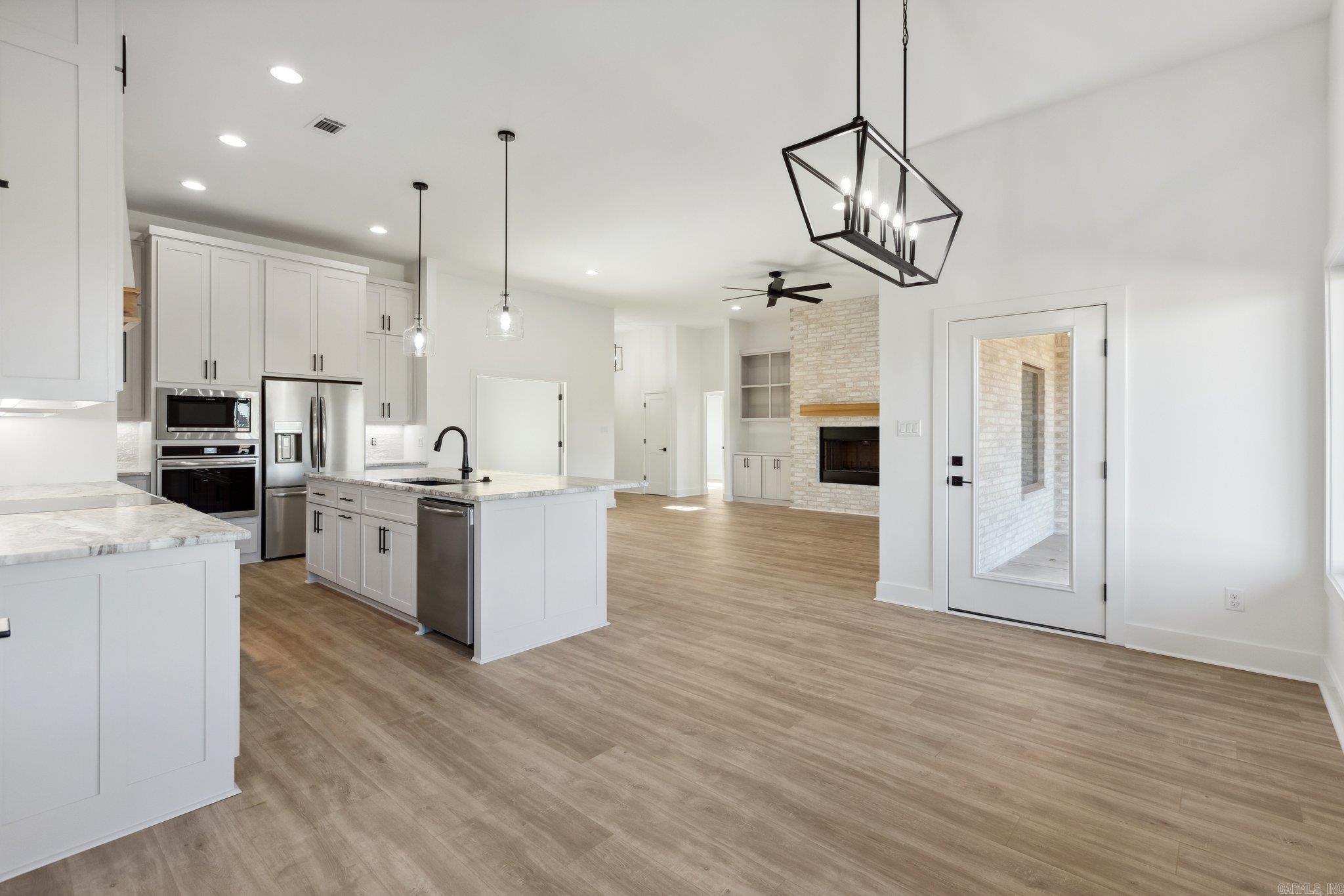 1165 Duke Drive Bauxite, AR 72011