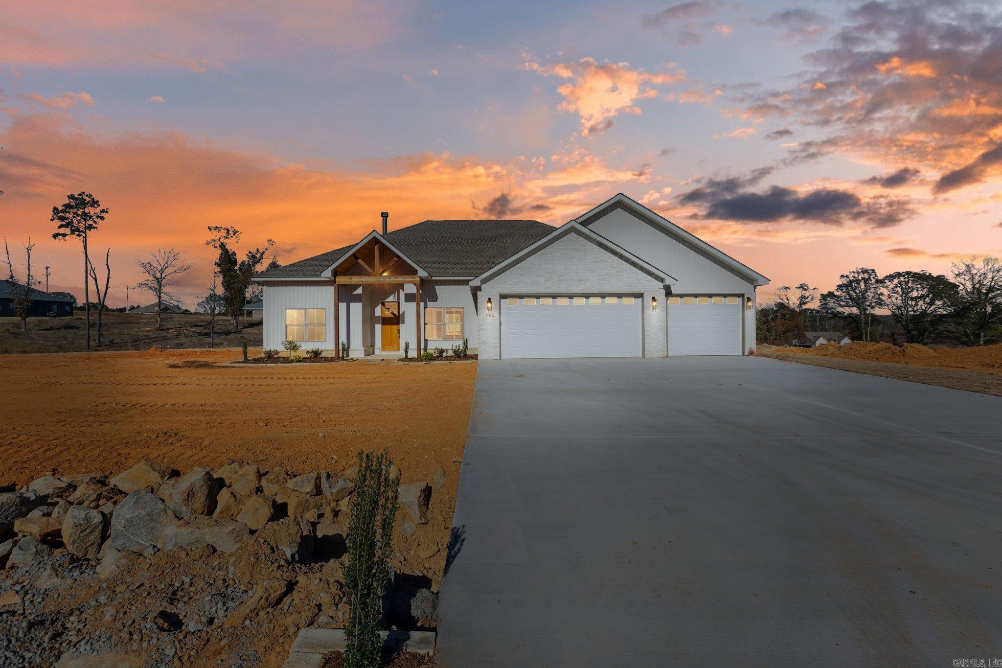 1165 Duke Drive Bauxite, AR 72011