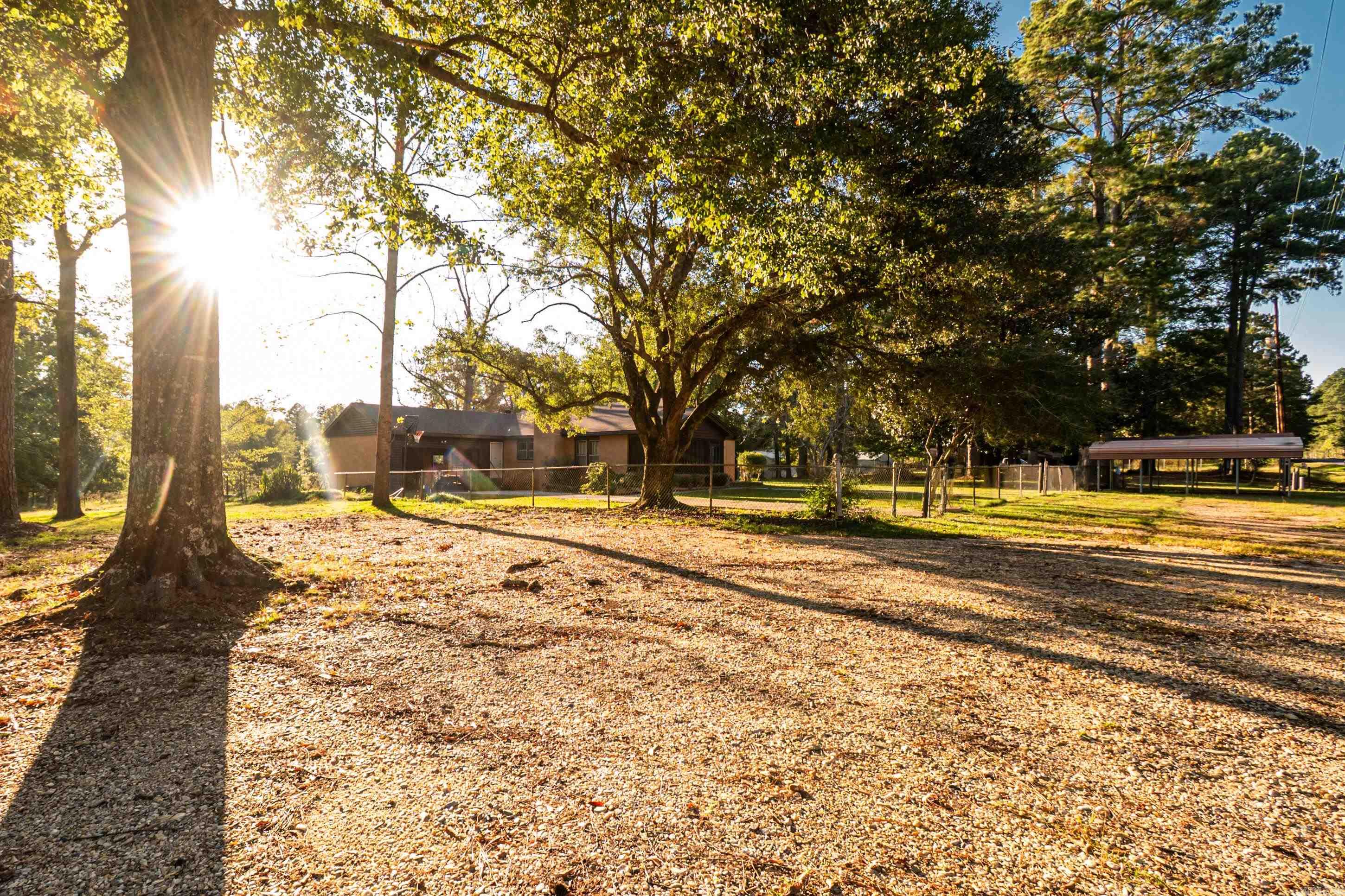 2710 Crain City Rd El Dorado, AR 71730