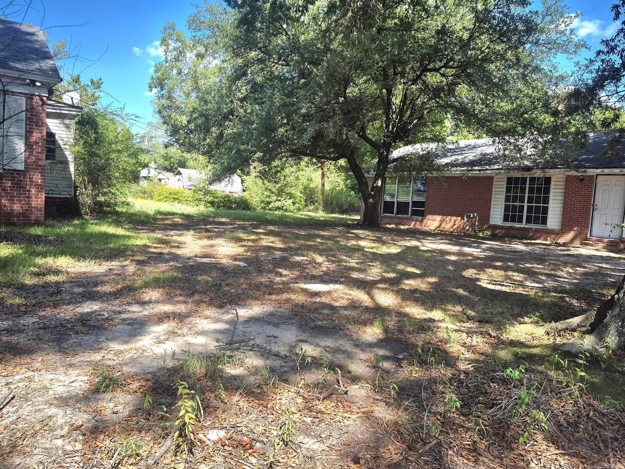 1707 S oak  Pine Bluff, AR