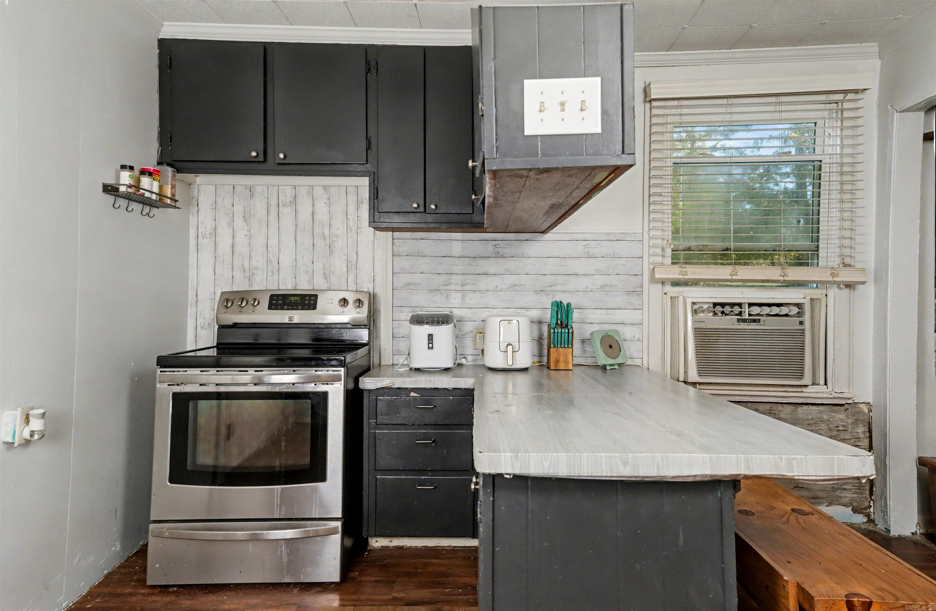 10200 Dollarway  White Hall, AR