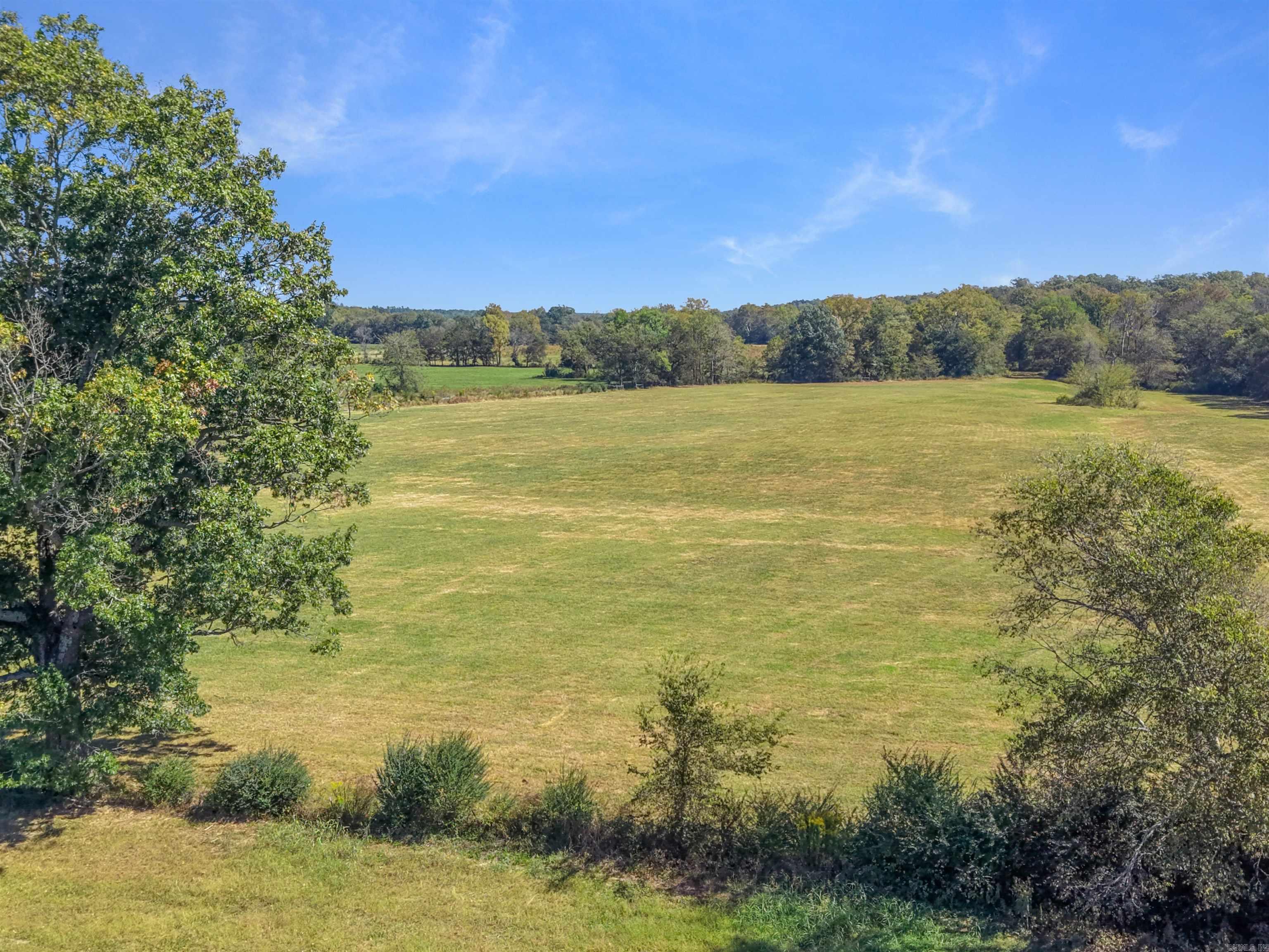 360 AR-27  Story, AR