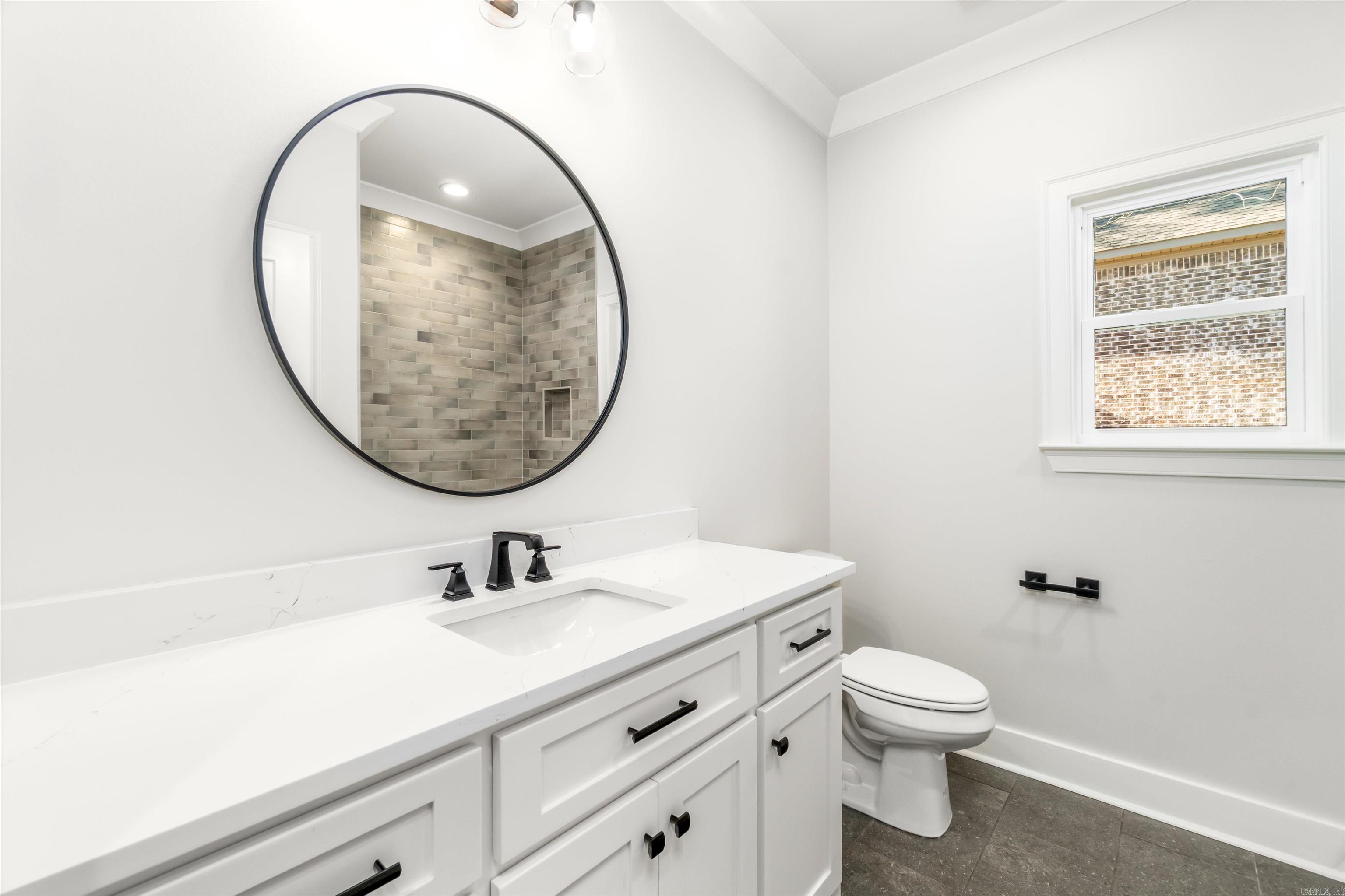 8 Acambaro Place Hot Springs Village, AR 71909