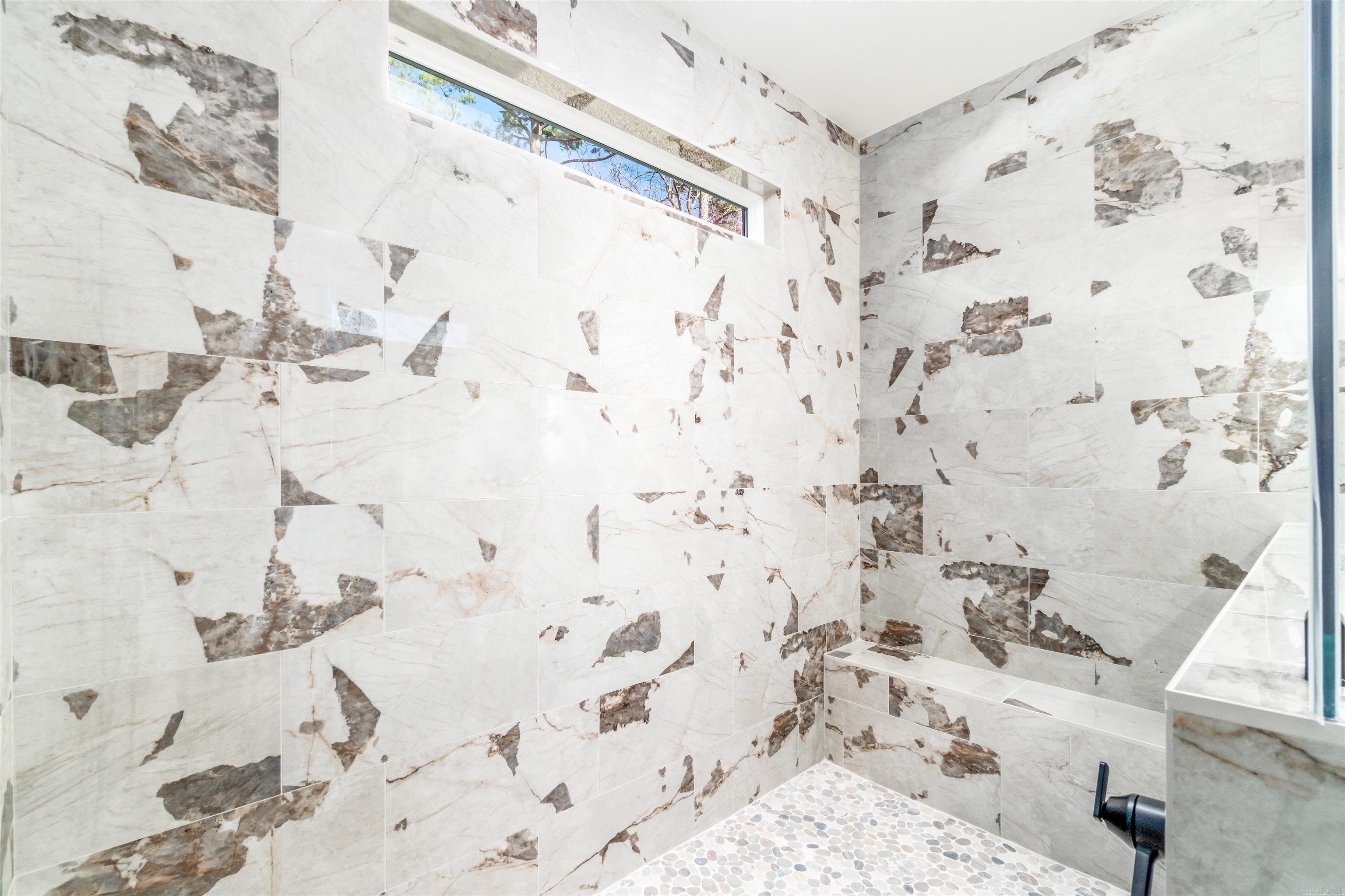 8 Acambaro Place Hot Springs Village, AR 71909