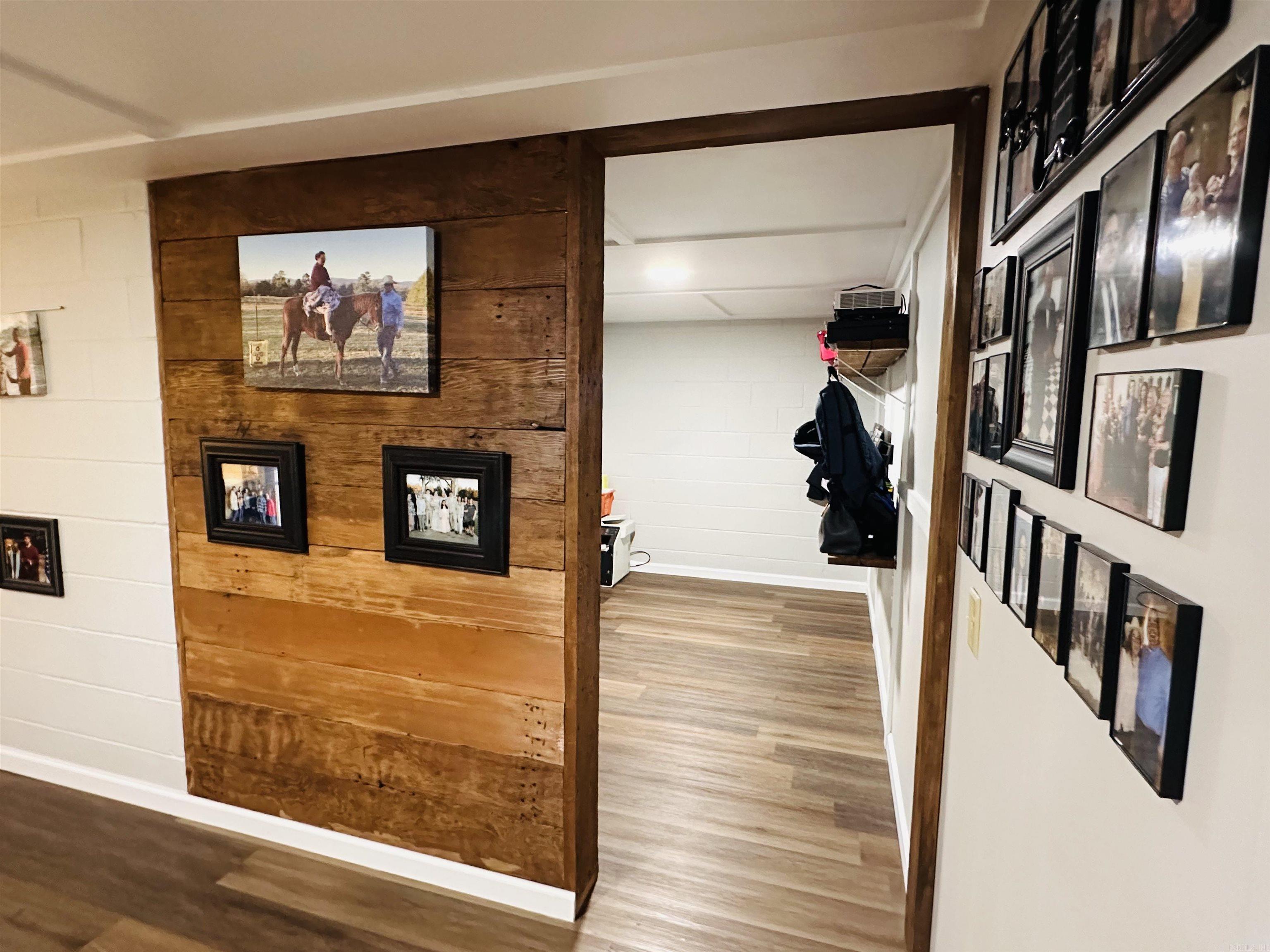 137 N Pine  Mount Ida, AR