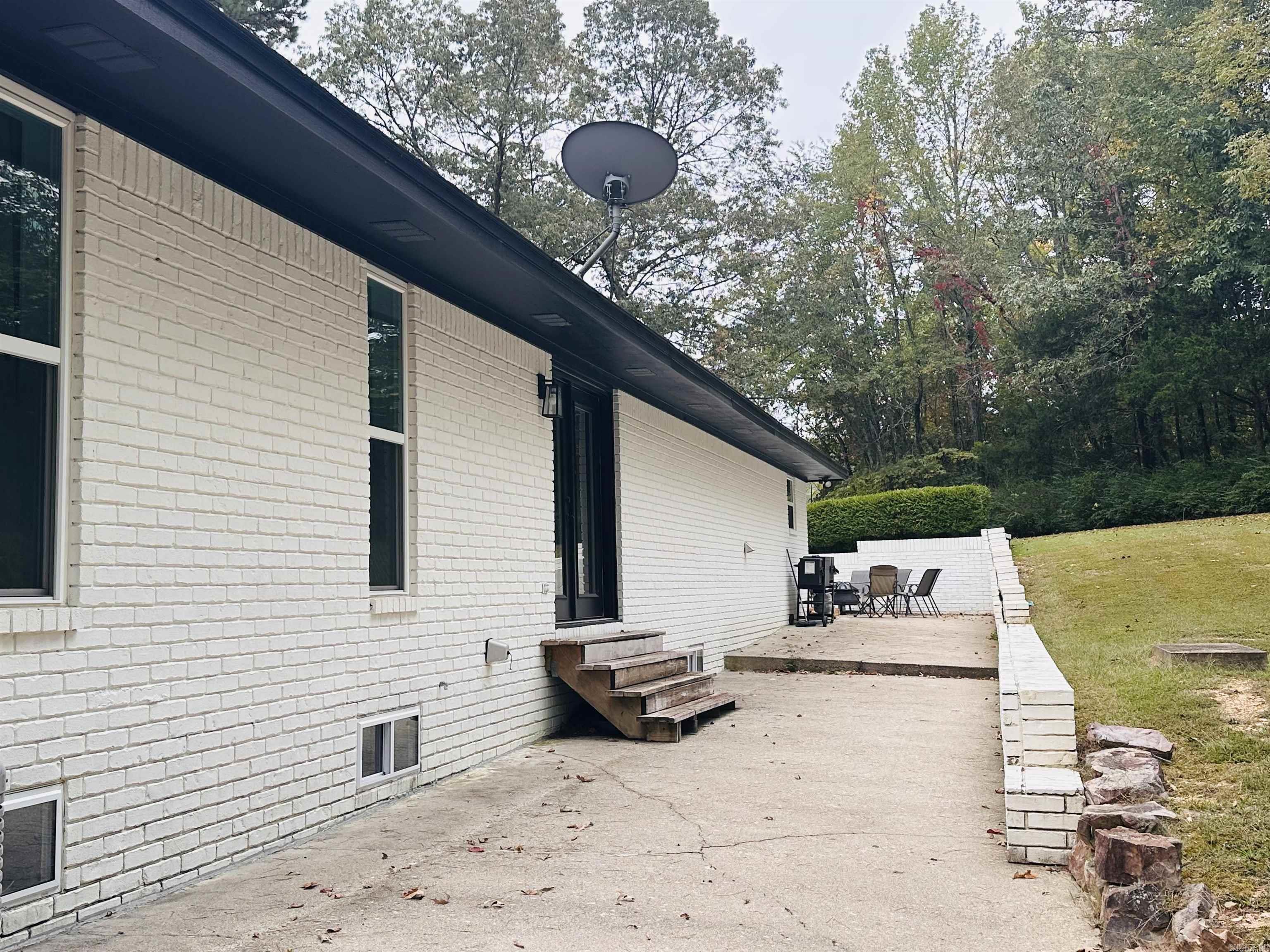 137 N Pine  Mount Ida, AR