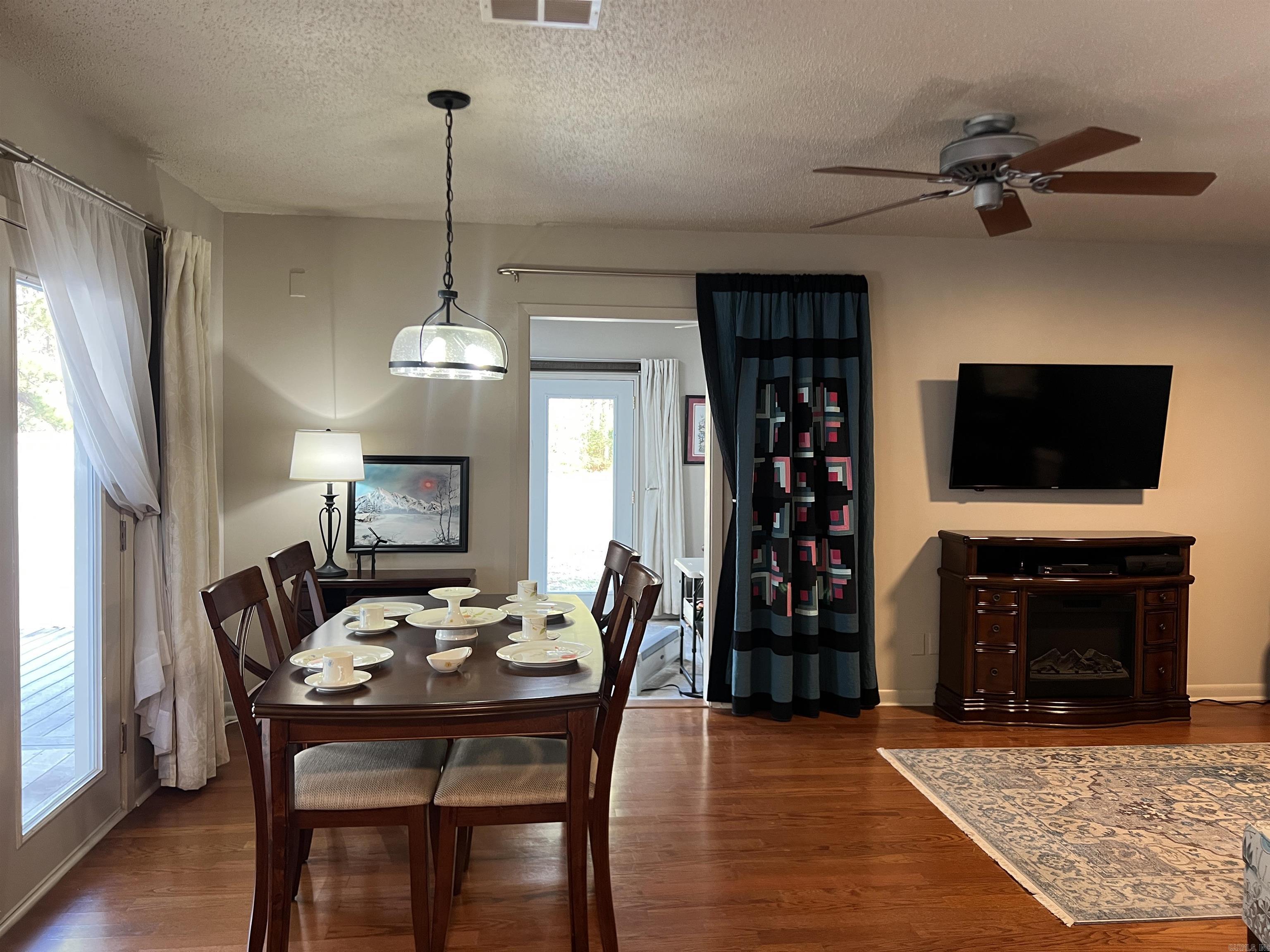 8213 Old Warren Road  Pine Bluff, AR