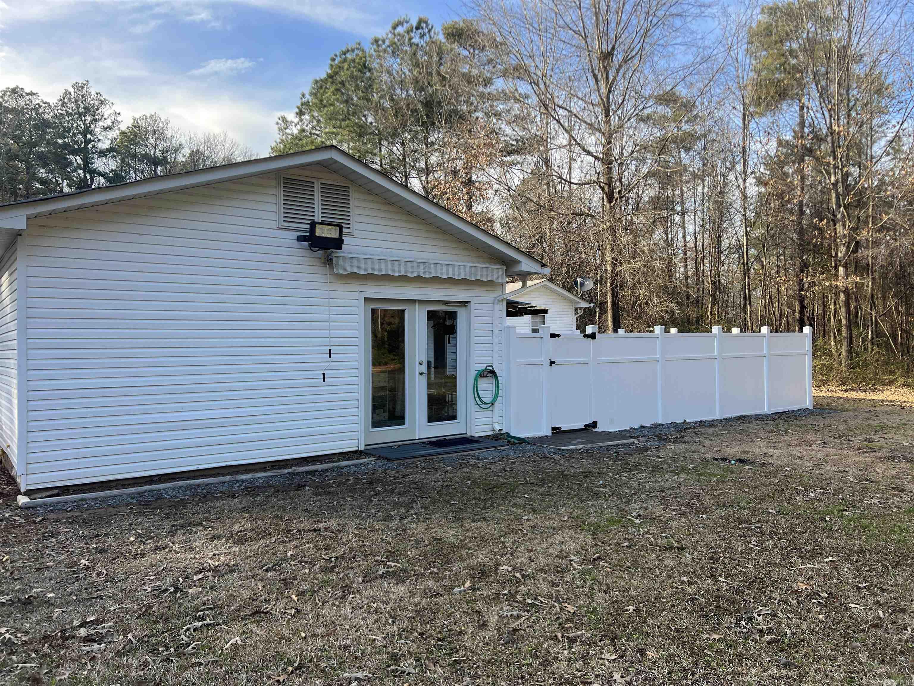 8213 Old Warren Road  Pine Bluff, AR