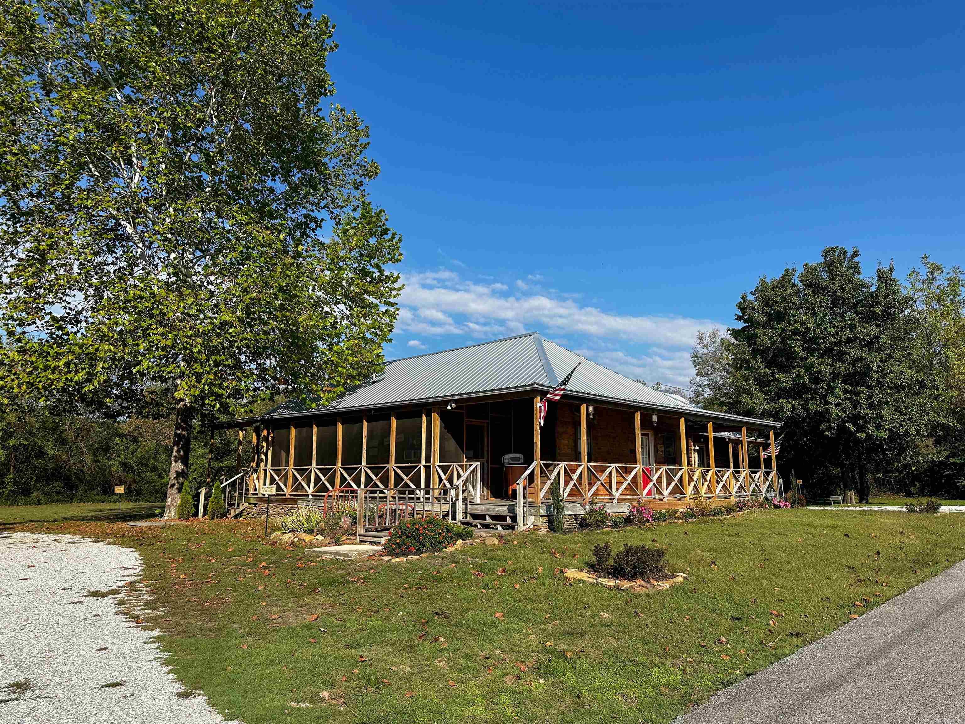 406 Cedar  Mountain View, AR