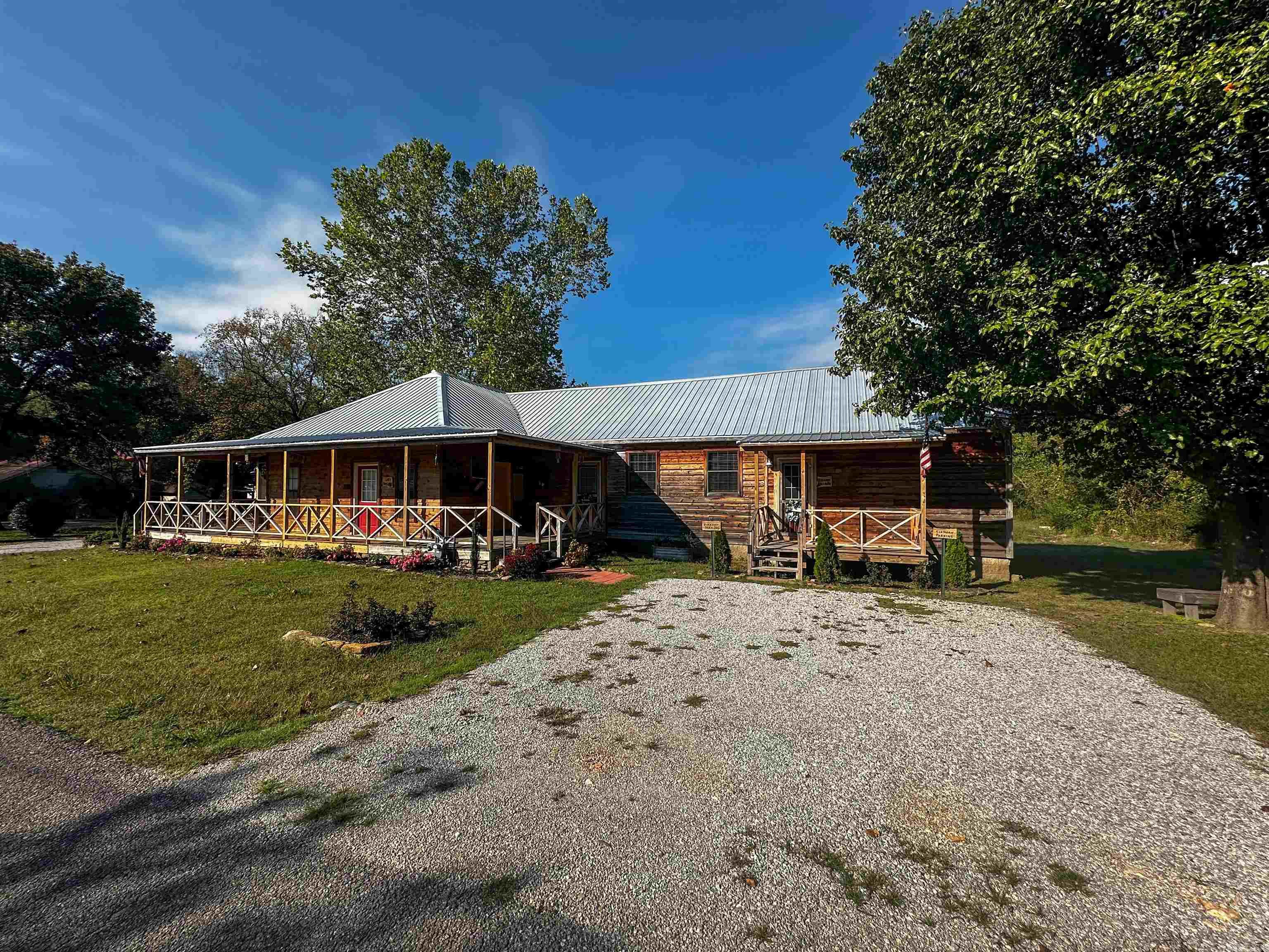 406 Cedar  Mountain View, AR