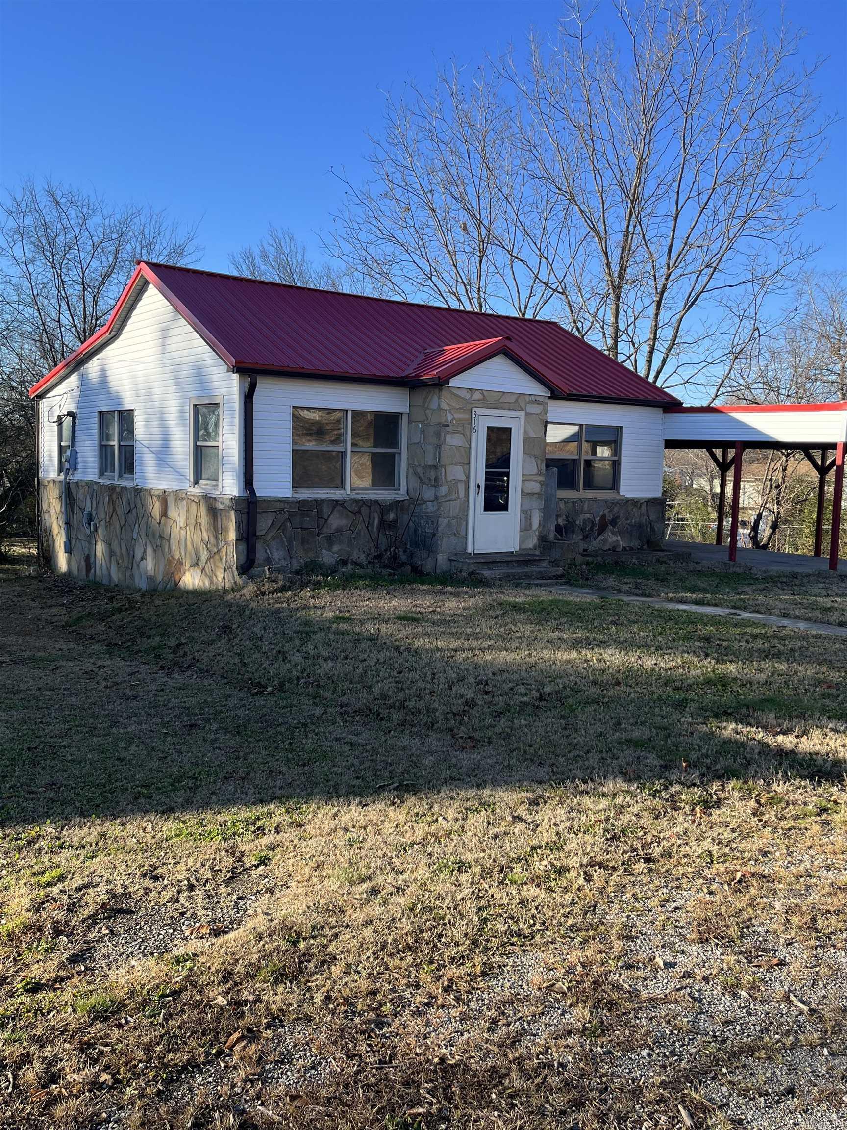 316 North  St Salem, AR 72576
