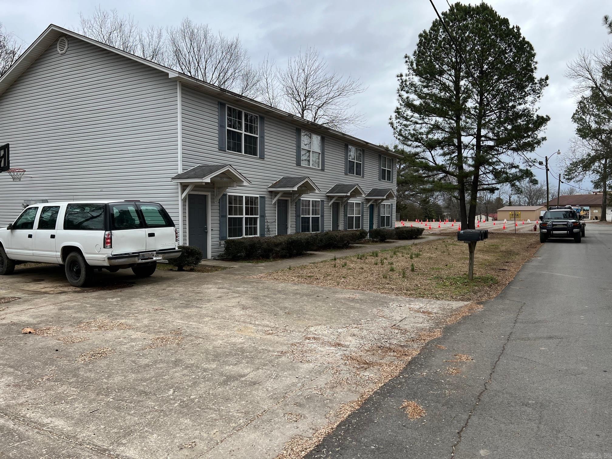 1007 Skillern  Pangburn, AR