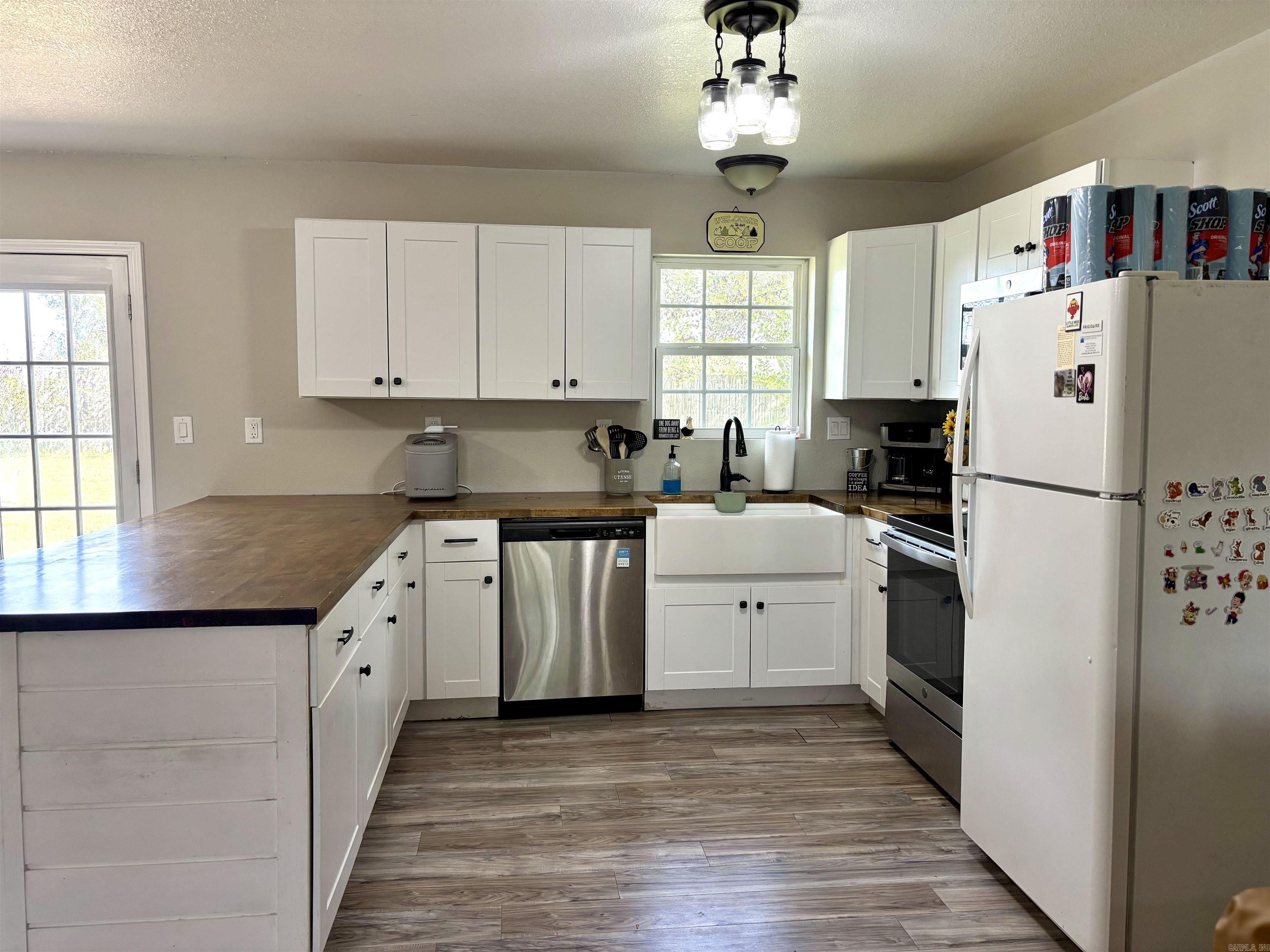 110 Oak  Lake City, AR