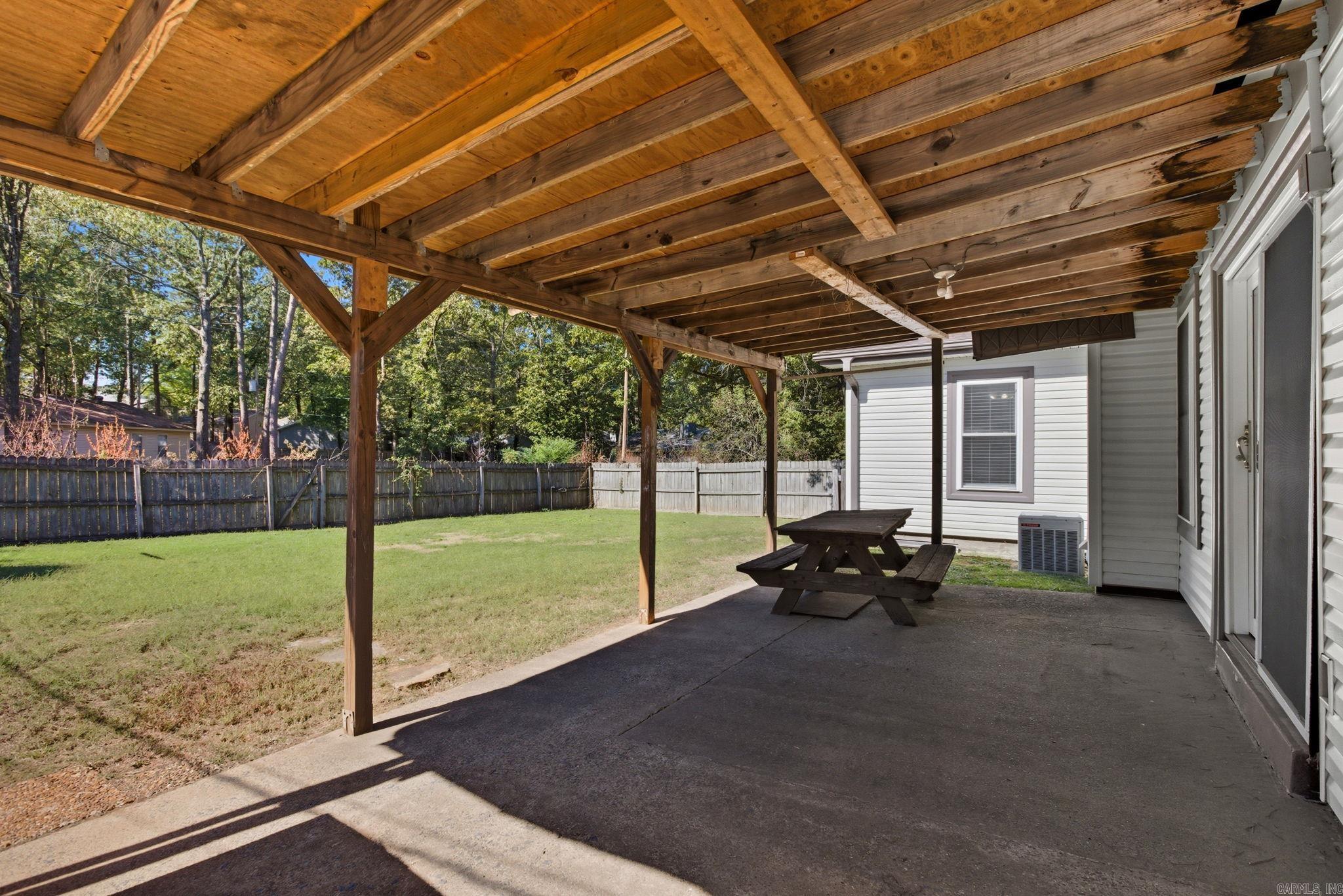 12621 Valleywood Dr  Little Rock, AR