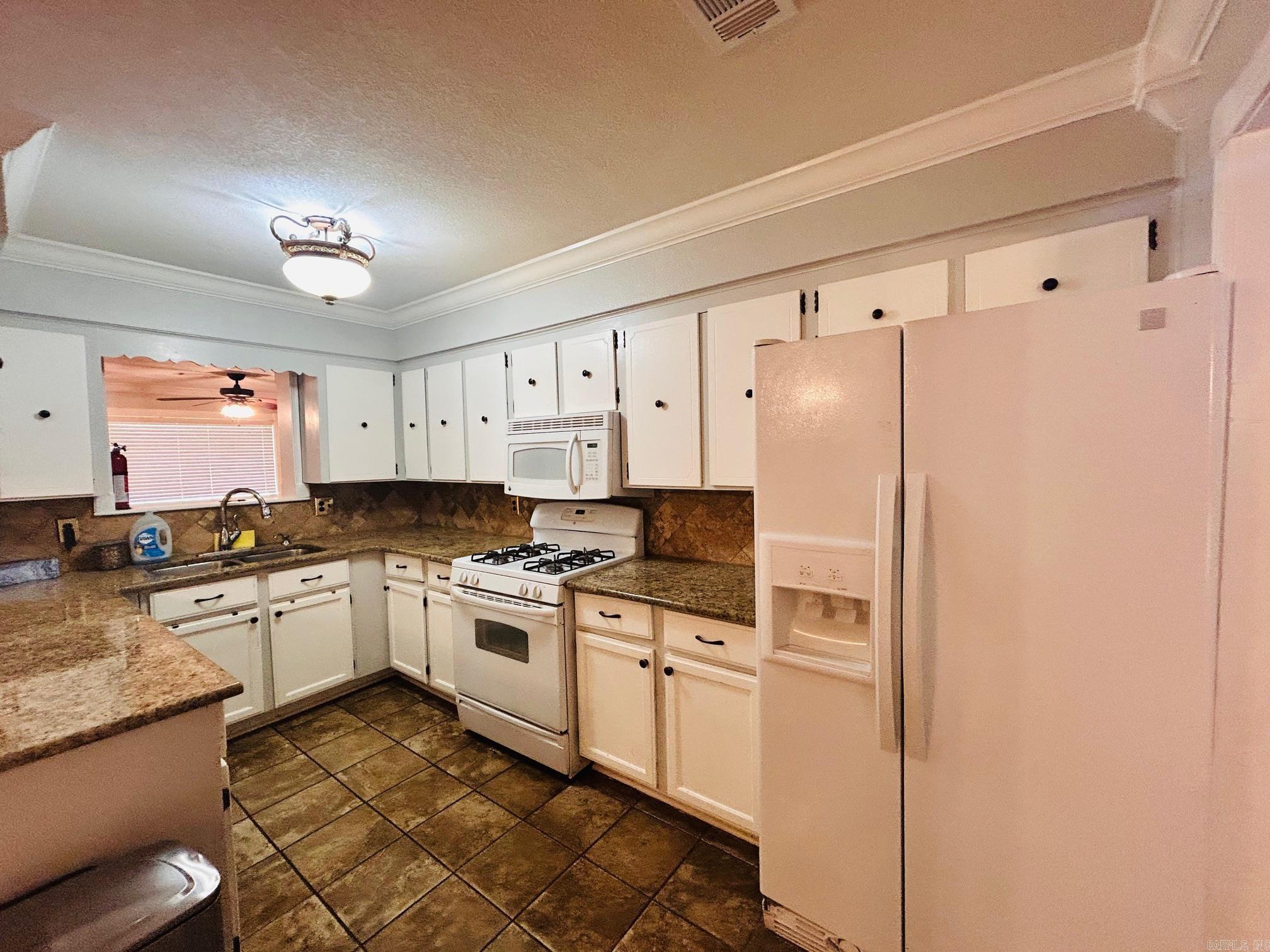 9614 Labette Drive Little Rock, AR 72204-6702