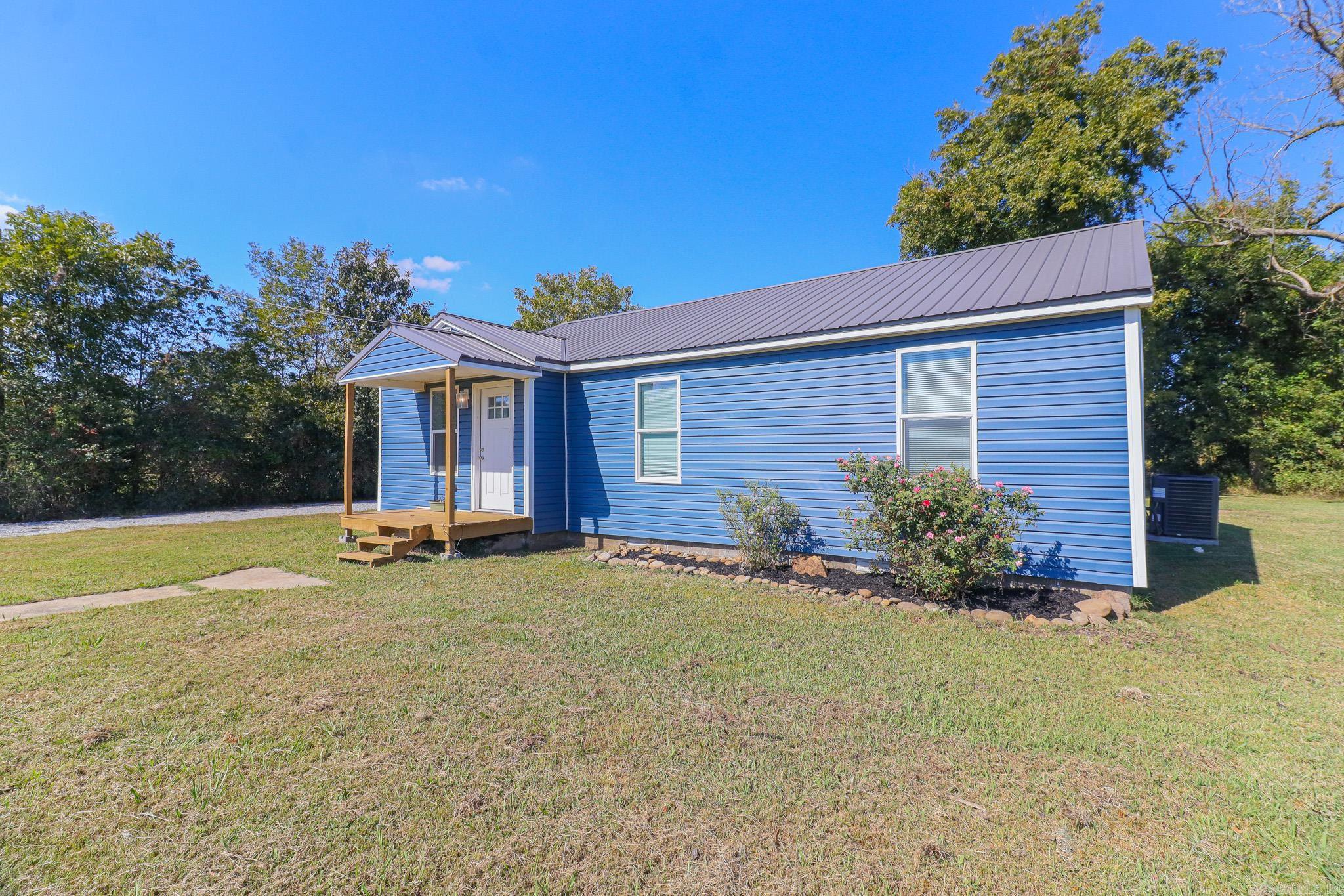 587 E Matthews  Brookland, AR