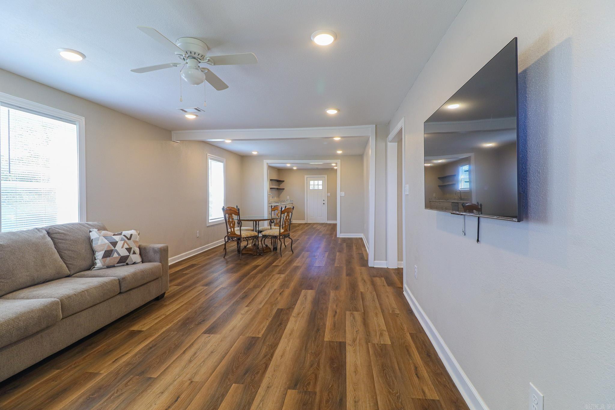 587 E Matthews  Brookland, AR