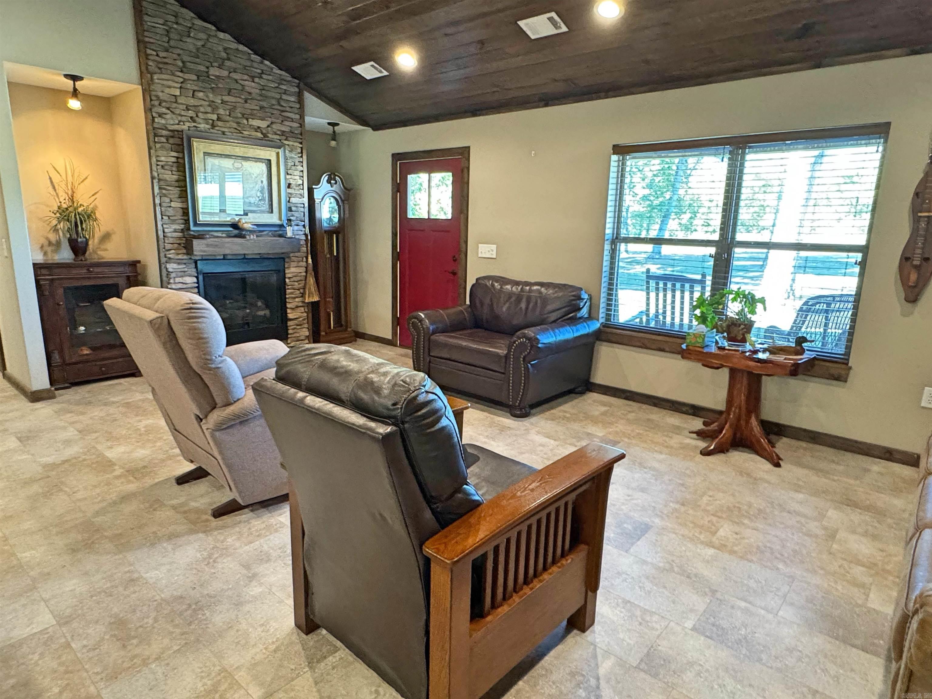 508 Harding Blvd Mountain View, AR 72560