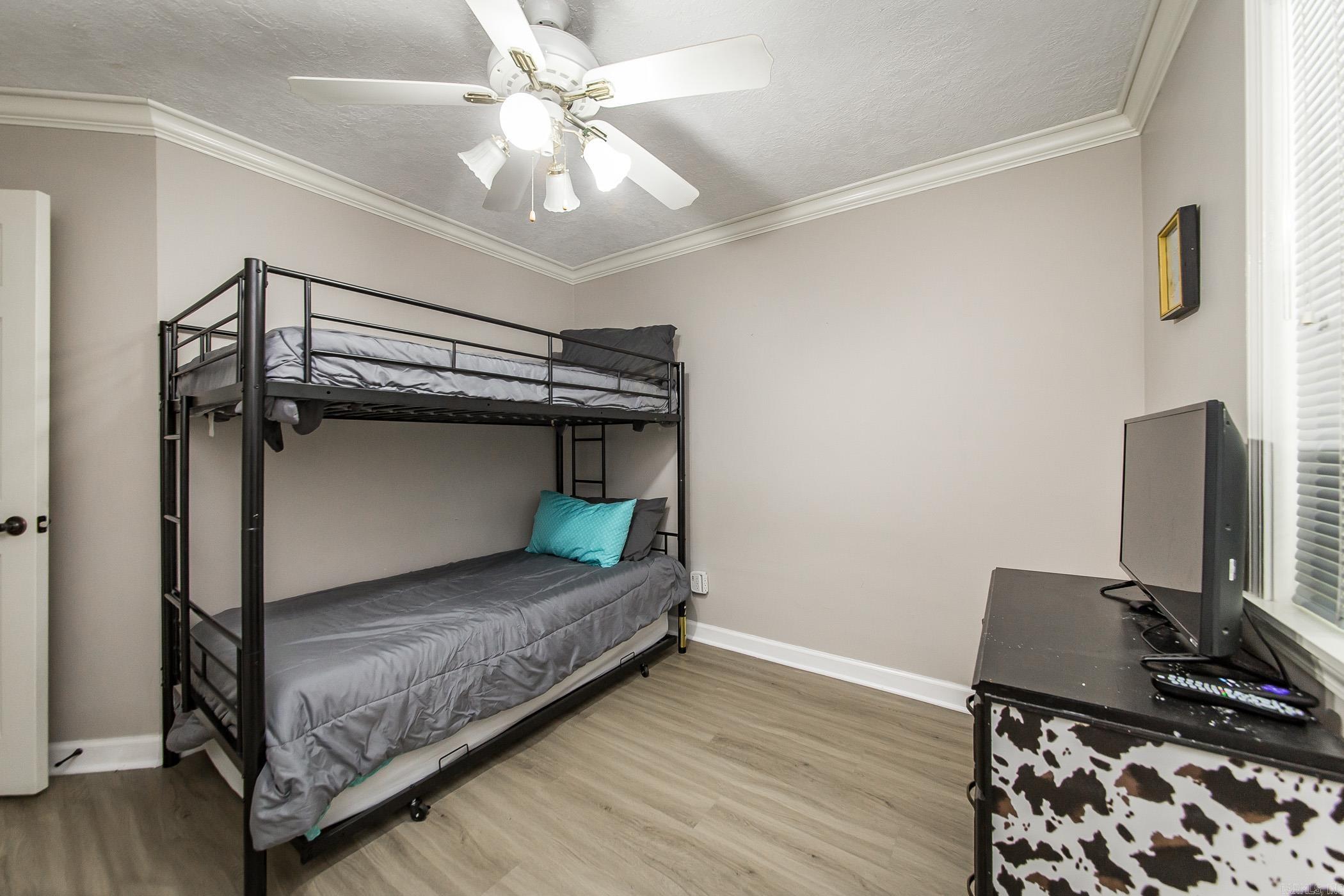 106 Set  Fairfield Bay, AR