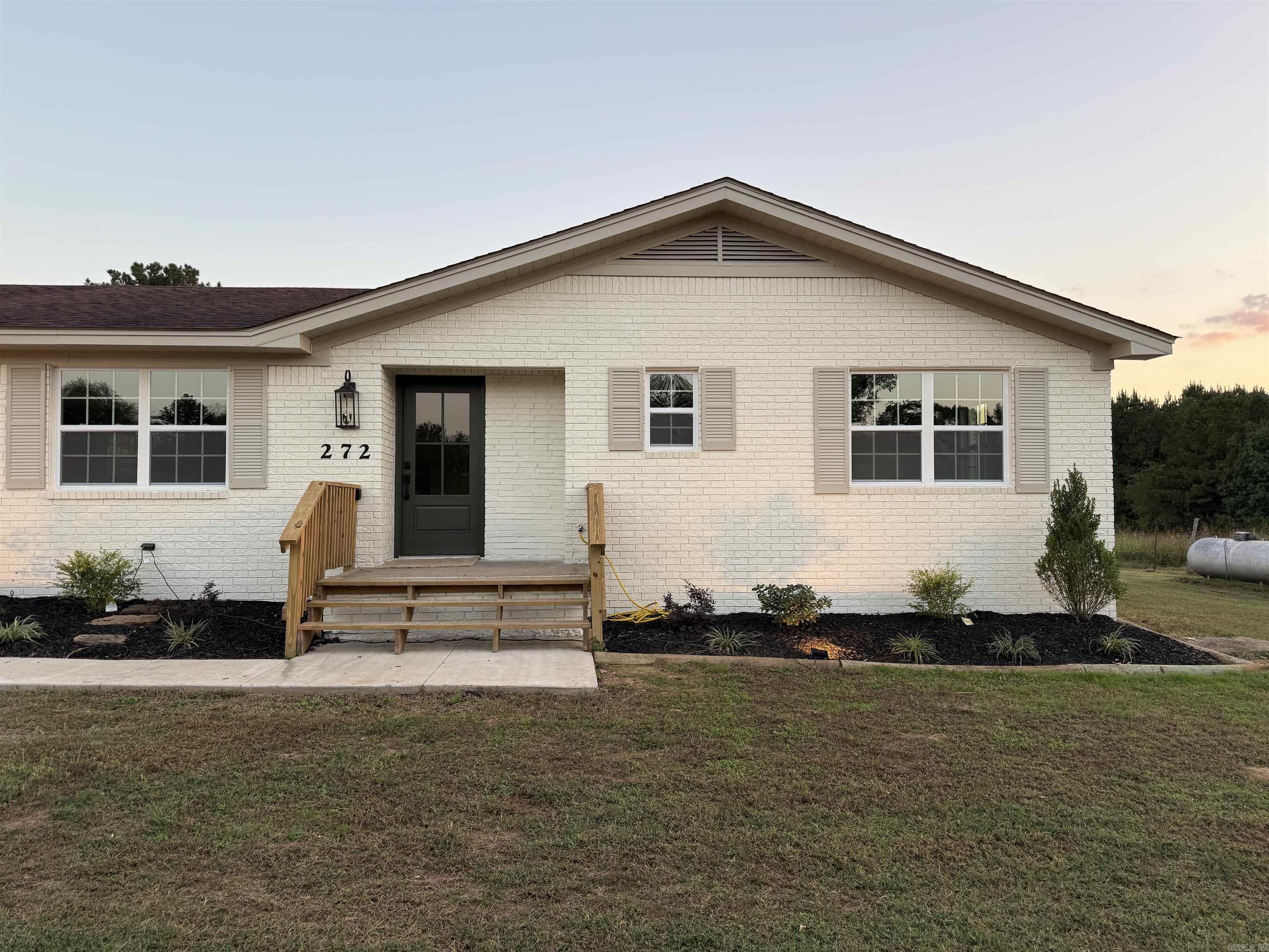 272 Hwy. 31  Romance, AR