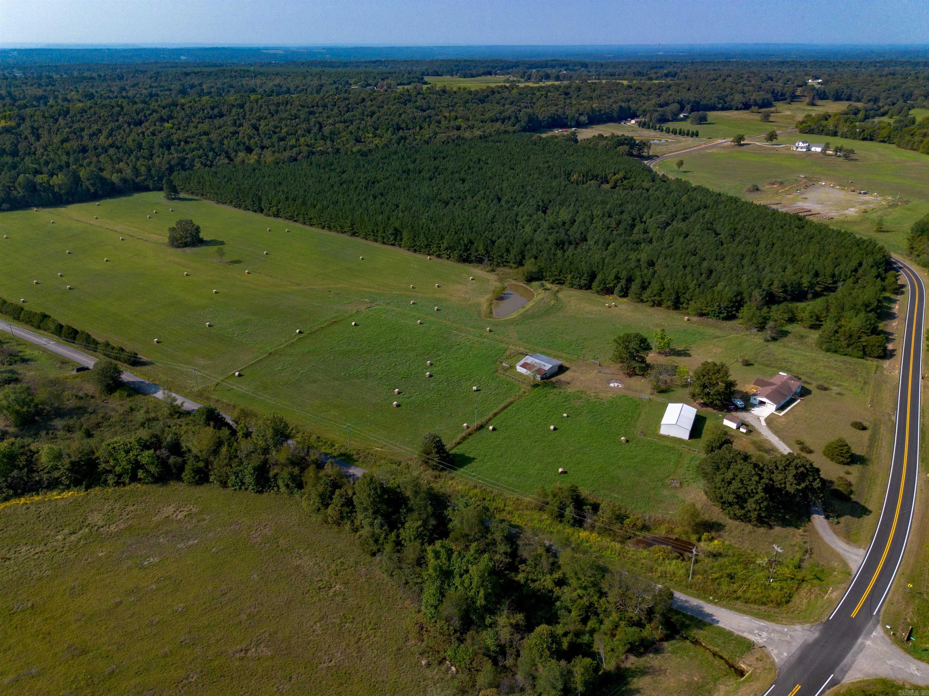 272 Hwy. 31  Romance, AR